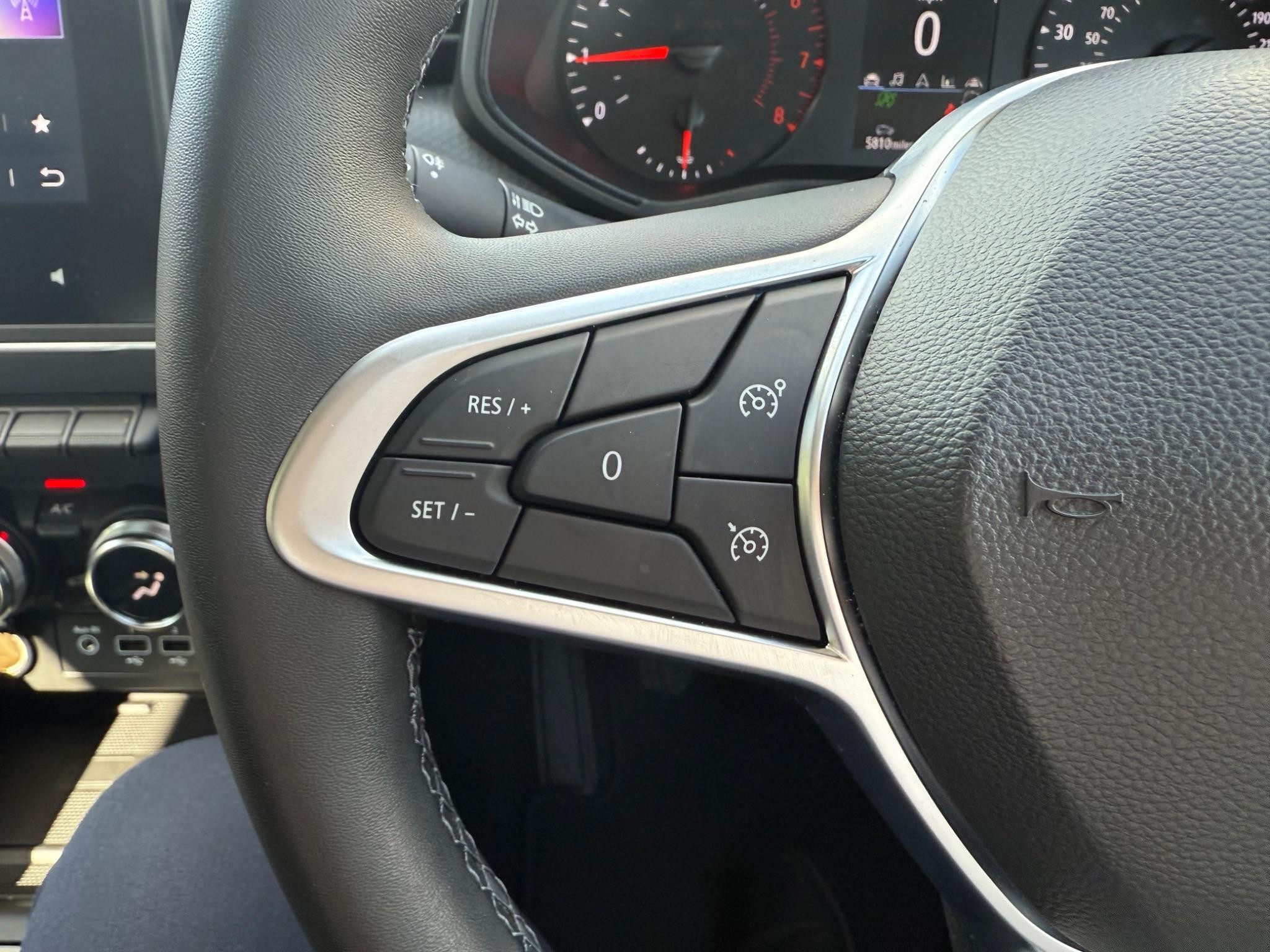 Renault Clio Image 31