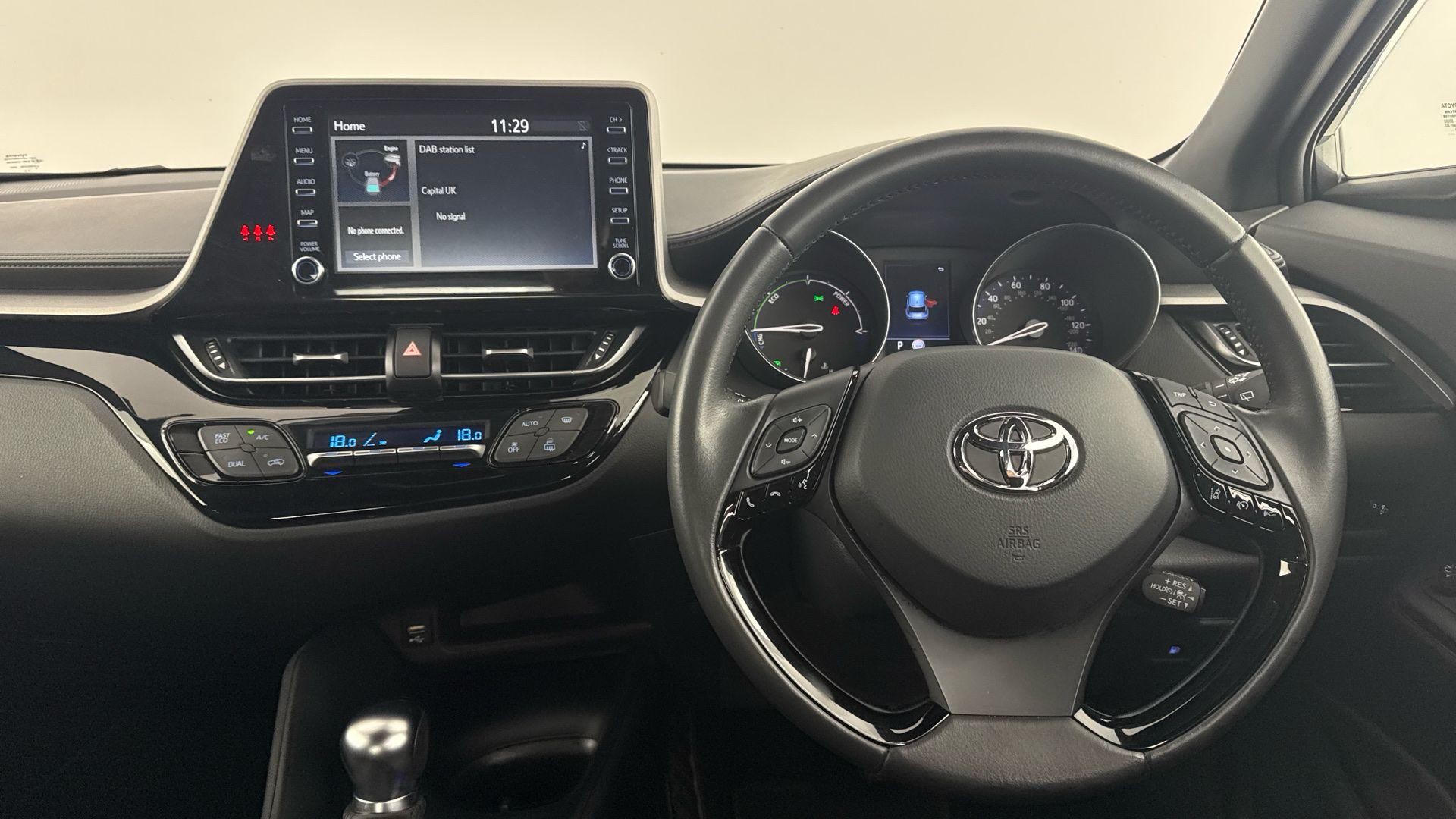 Toyota C-HR Image 14