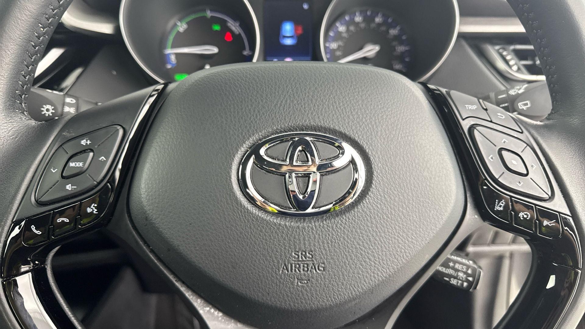 Toyota C-HR Image 16