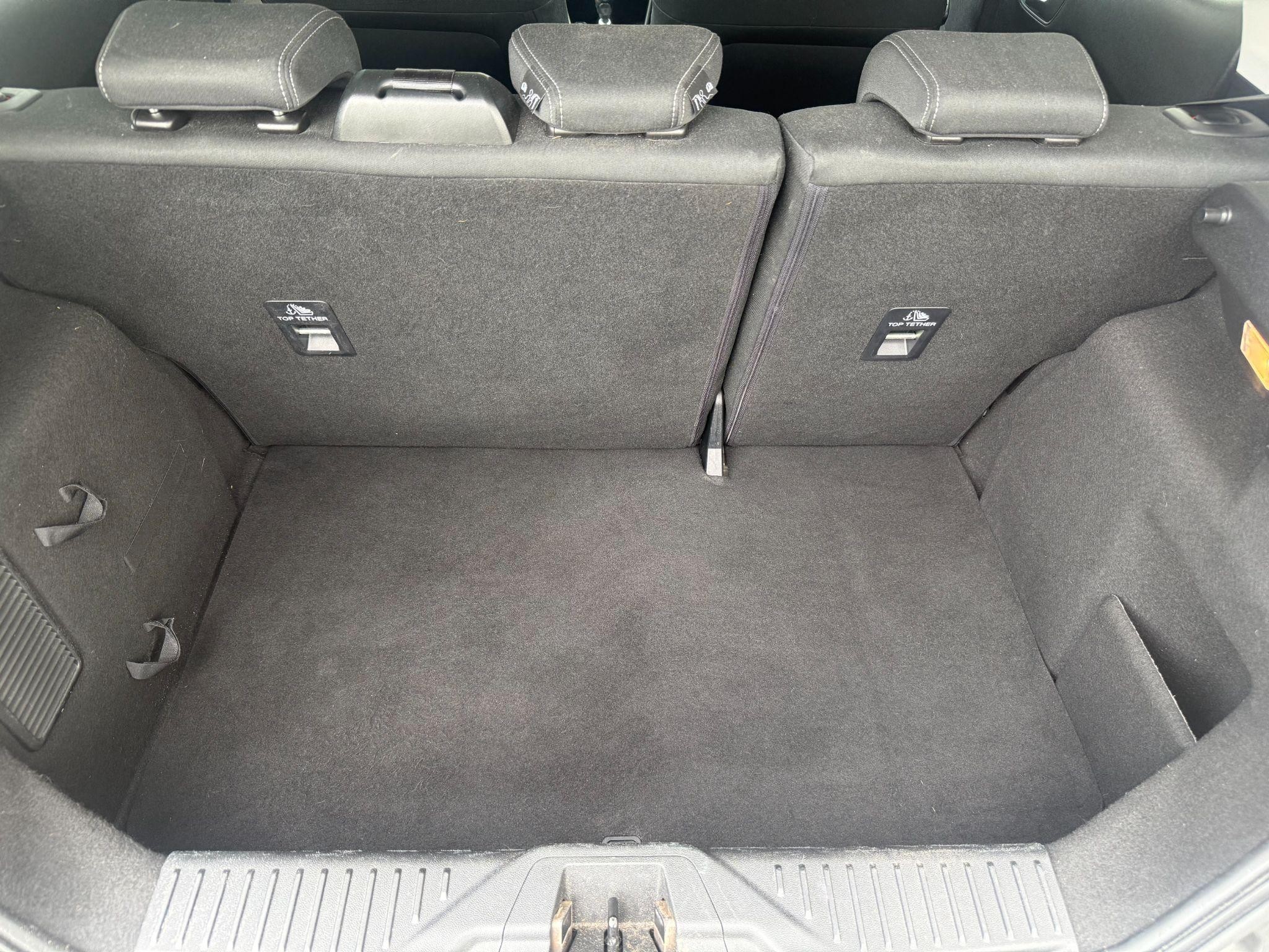 Ford Fiesta Image 11