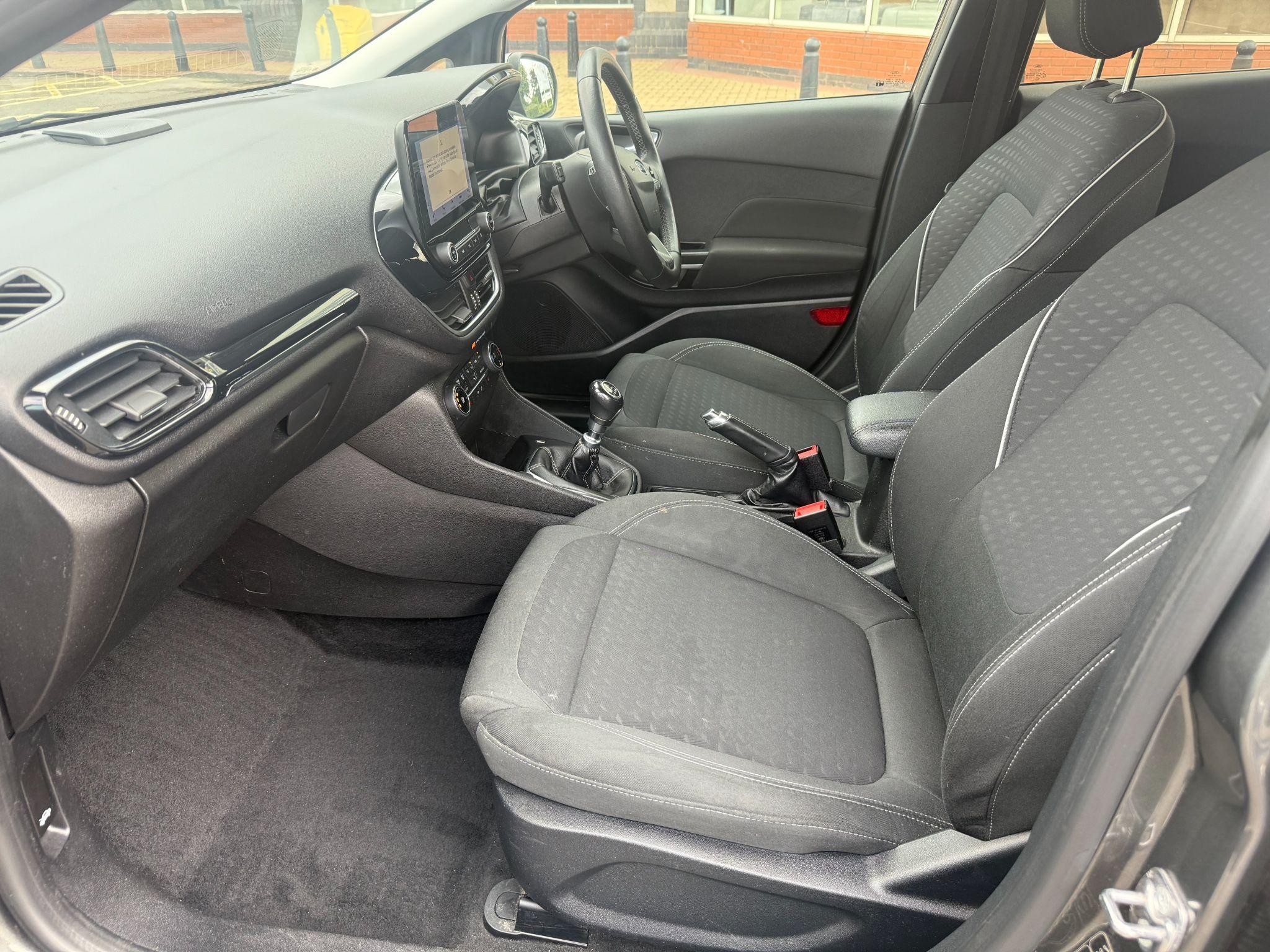 Ford Fiesta Image 13