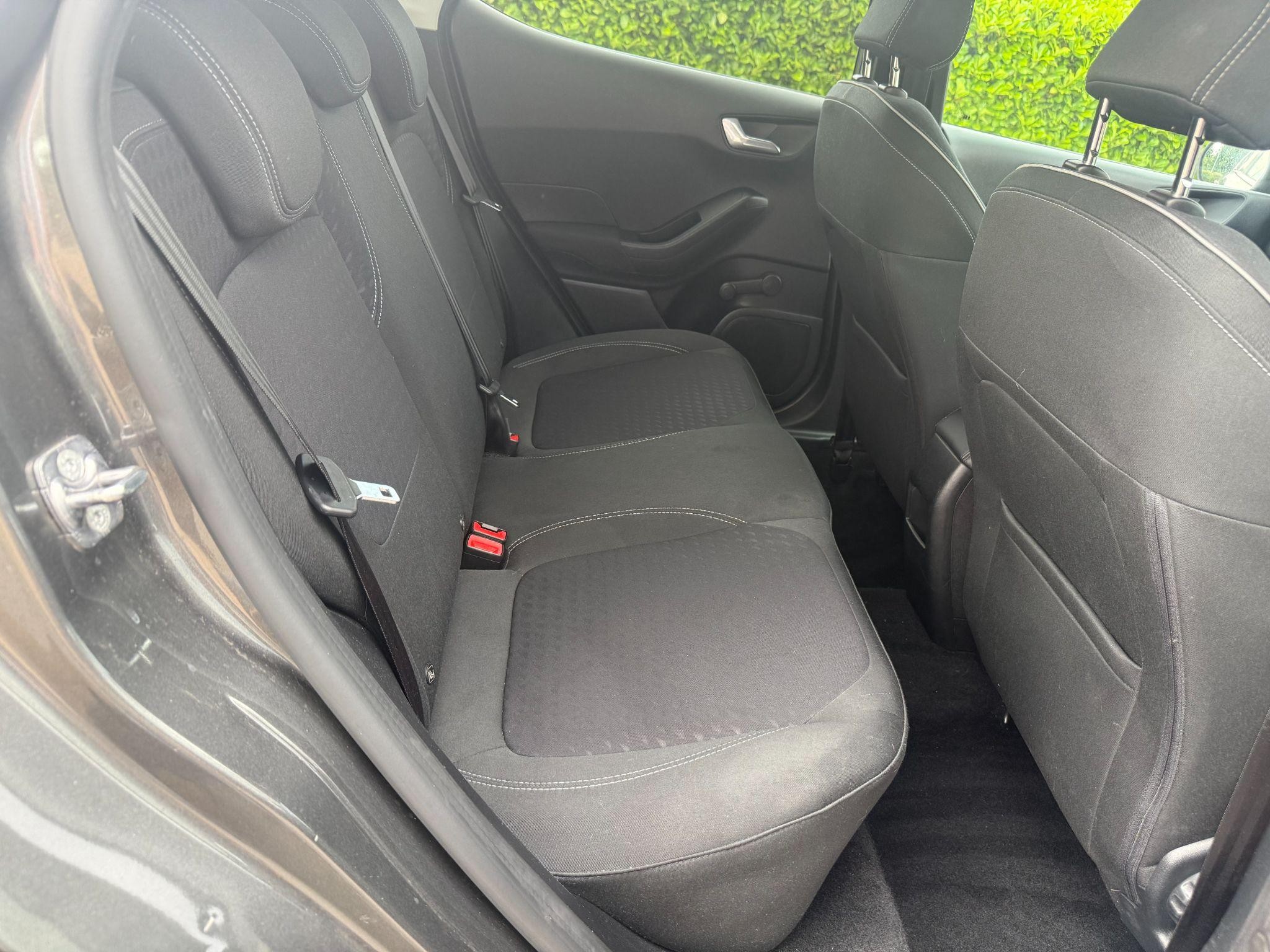 Ford Fiesta Image 15