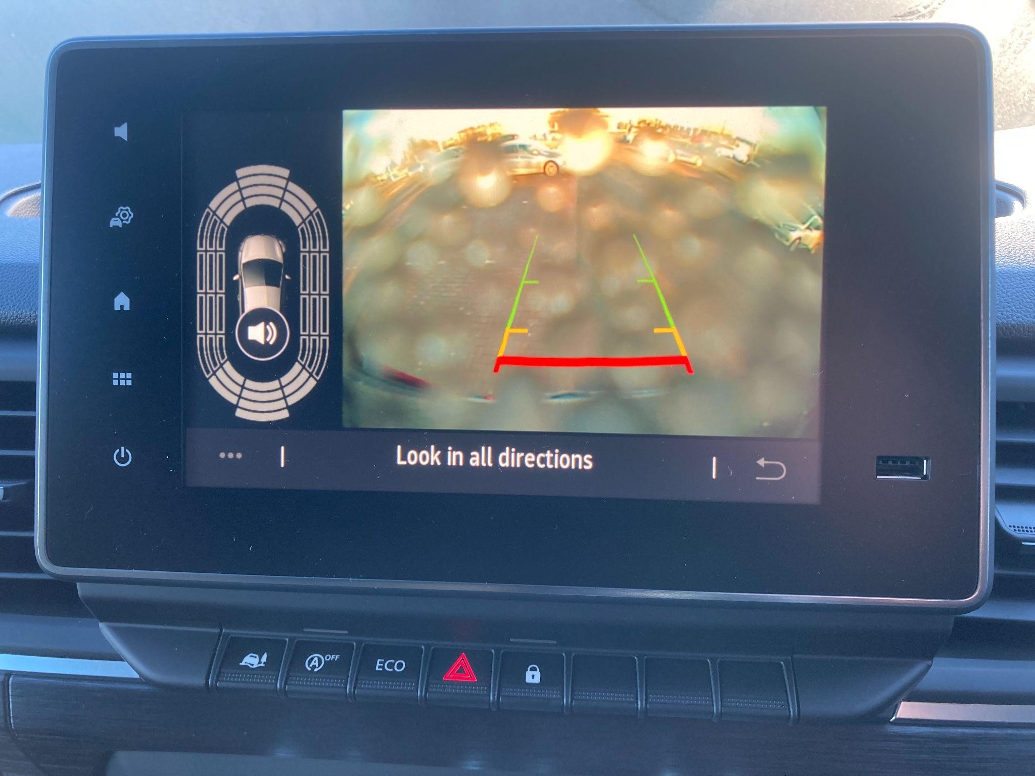 Nissan Primastar Image 17