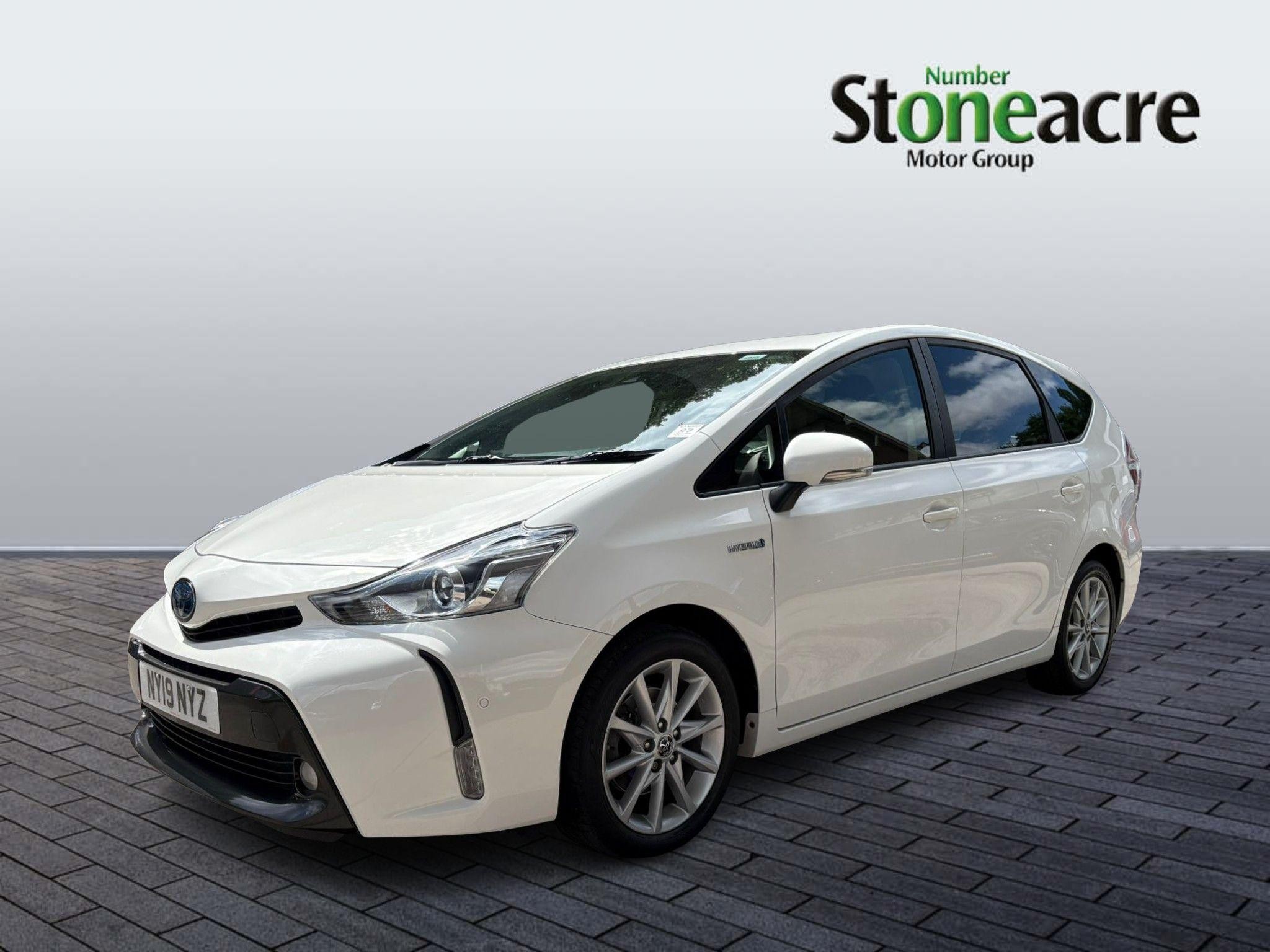 Toyota Prius+ Image 3