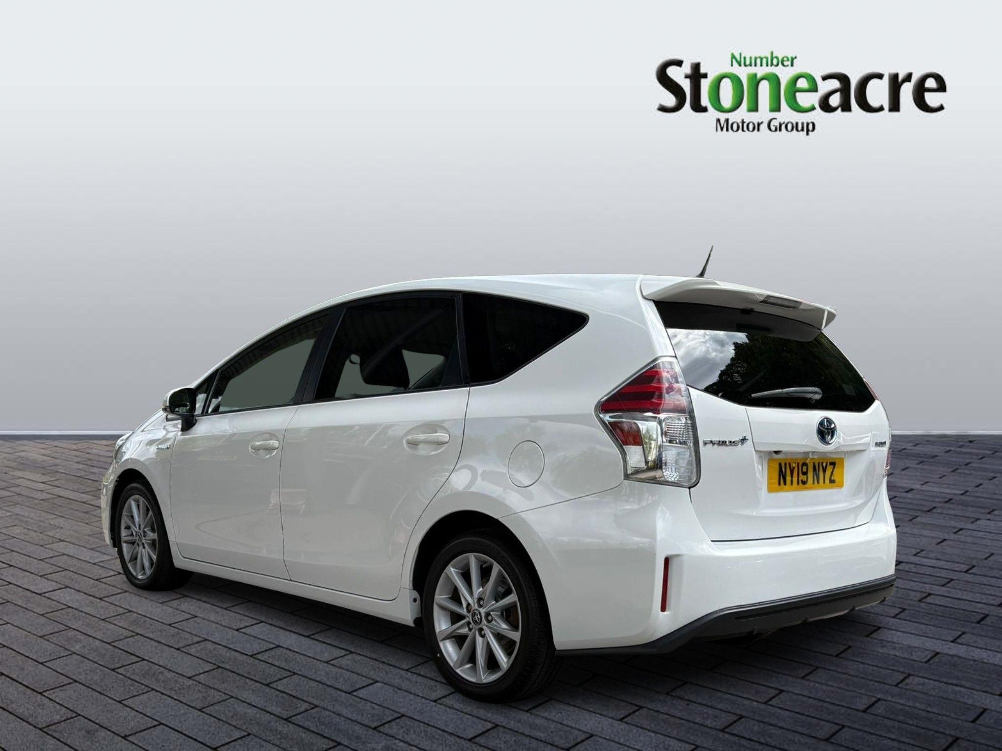 Toyota Prius+ Image 4