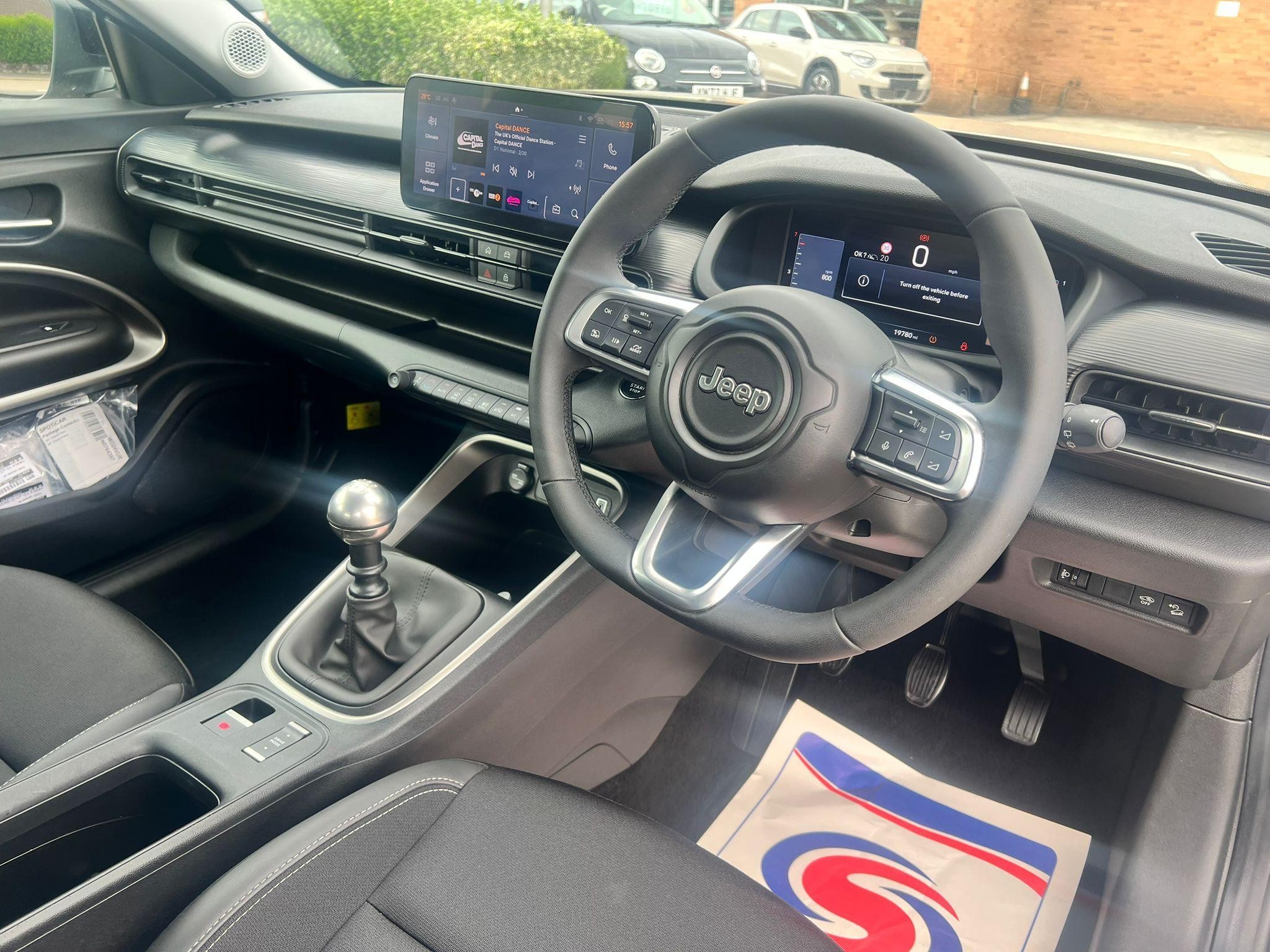 Jeep Avenger Image 11