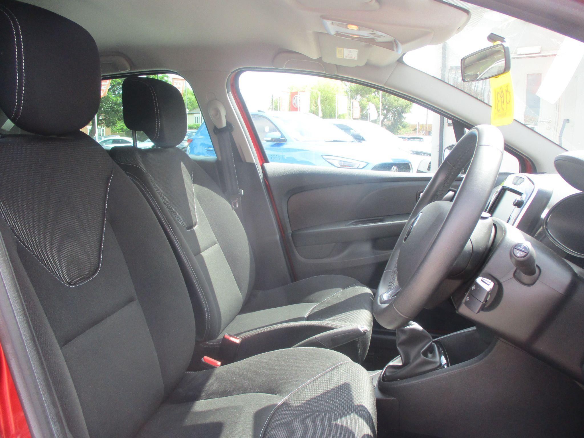 Renault Clio Image 12