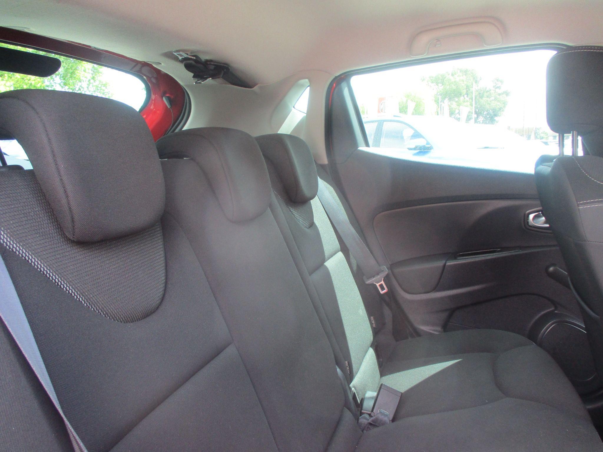 Renault Clio Image 15