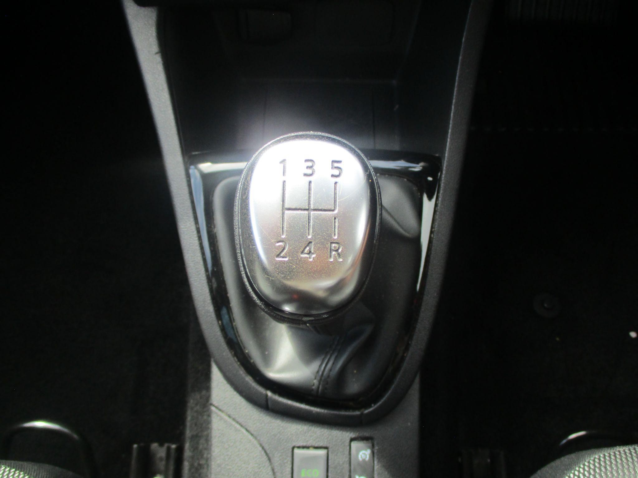 Renault Clio Image 21