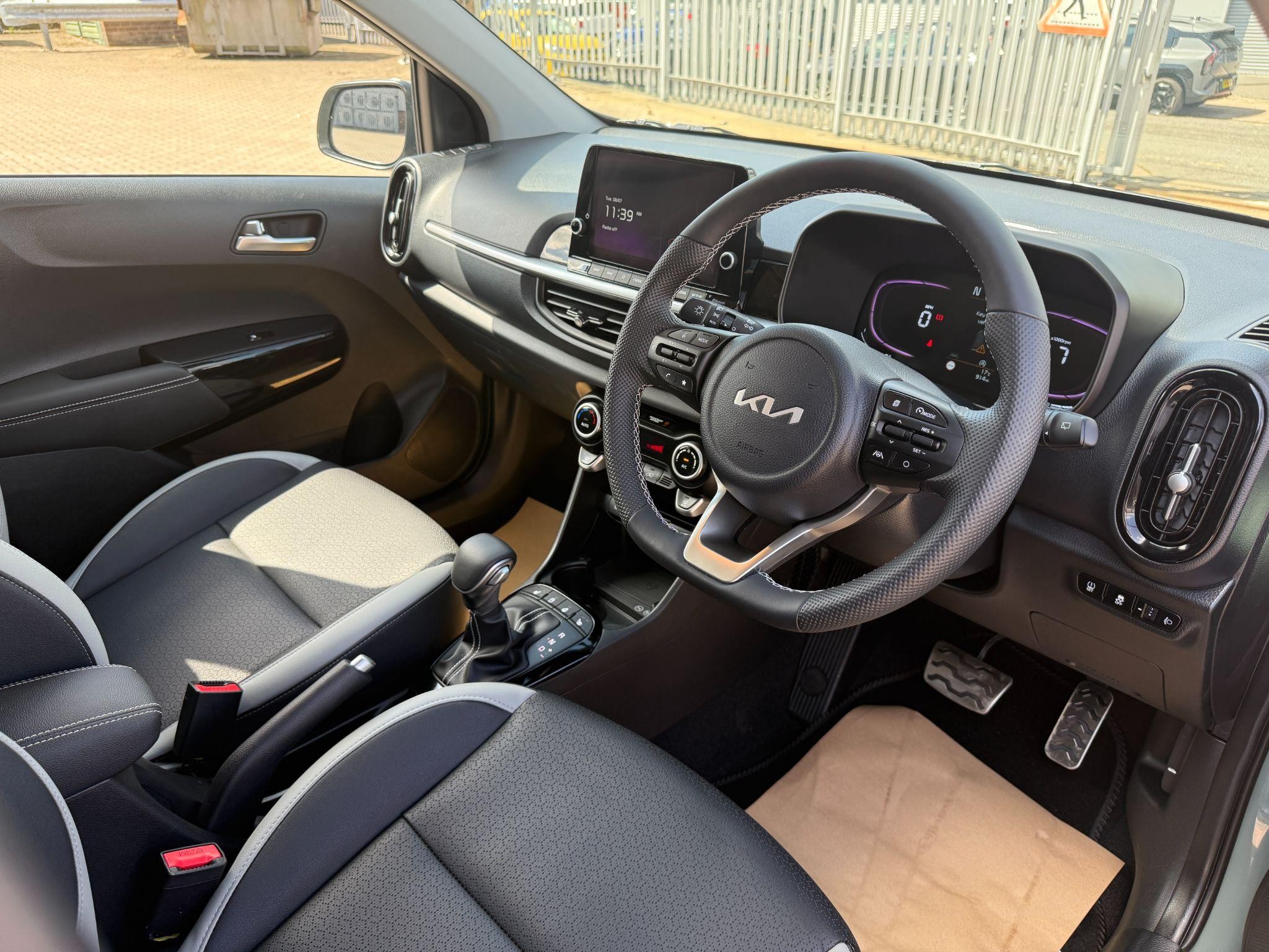 Kia Picanto Image 16