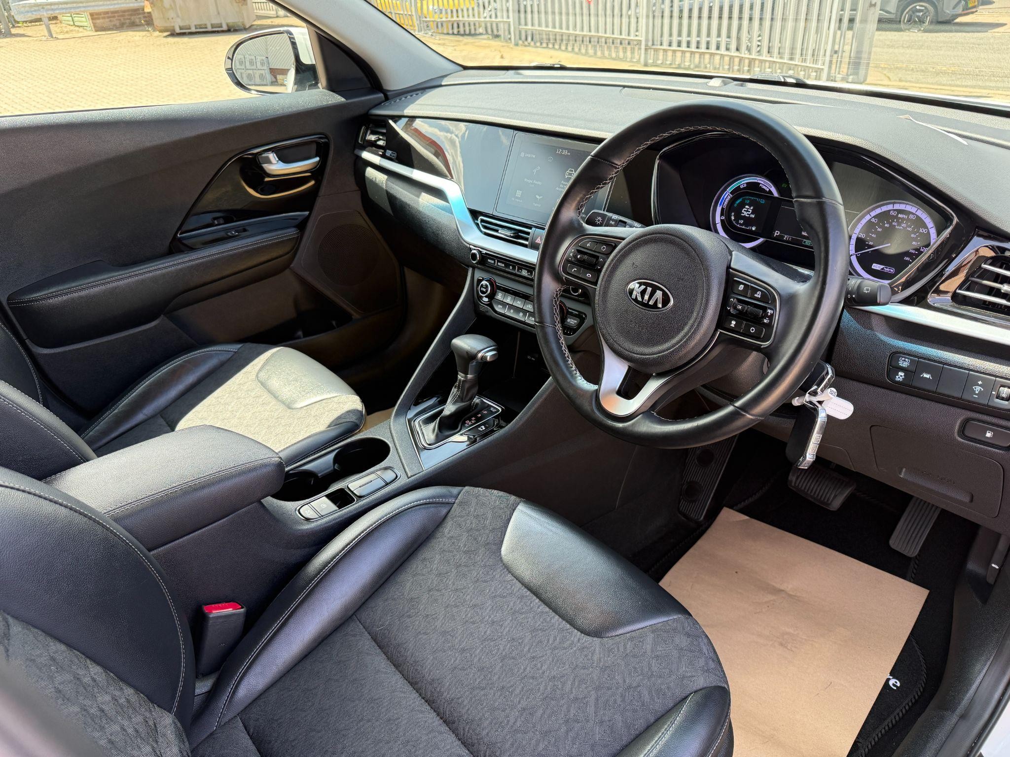 Kia Niro Image 16