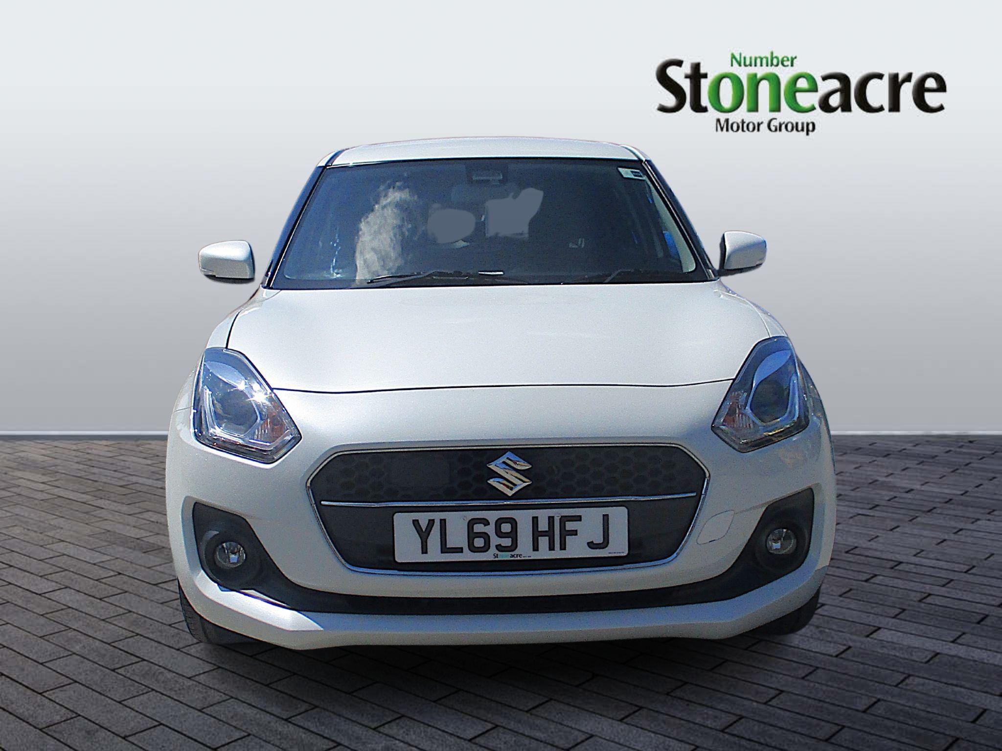 Suzuki Swift Image 2