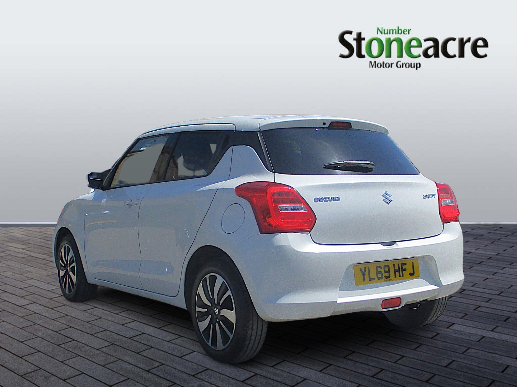 Suzuki Swift Image 4