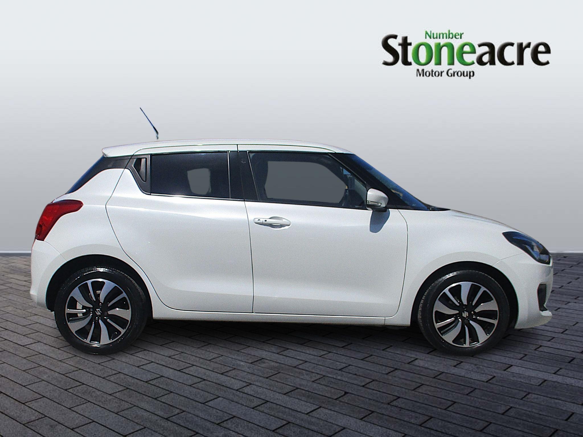 Suzuki Swift Image 8