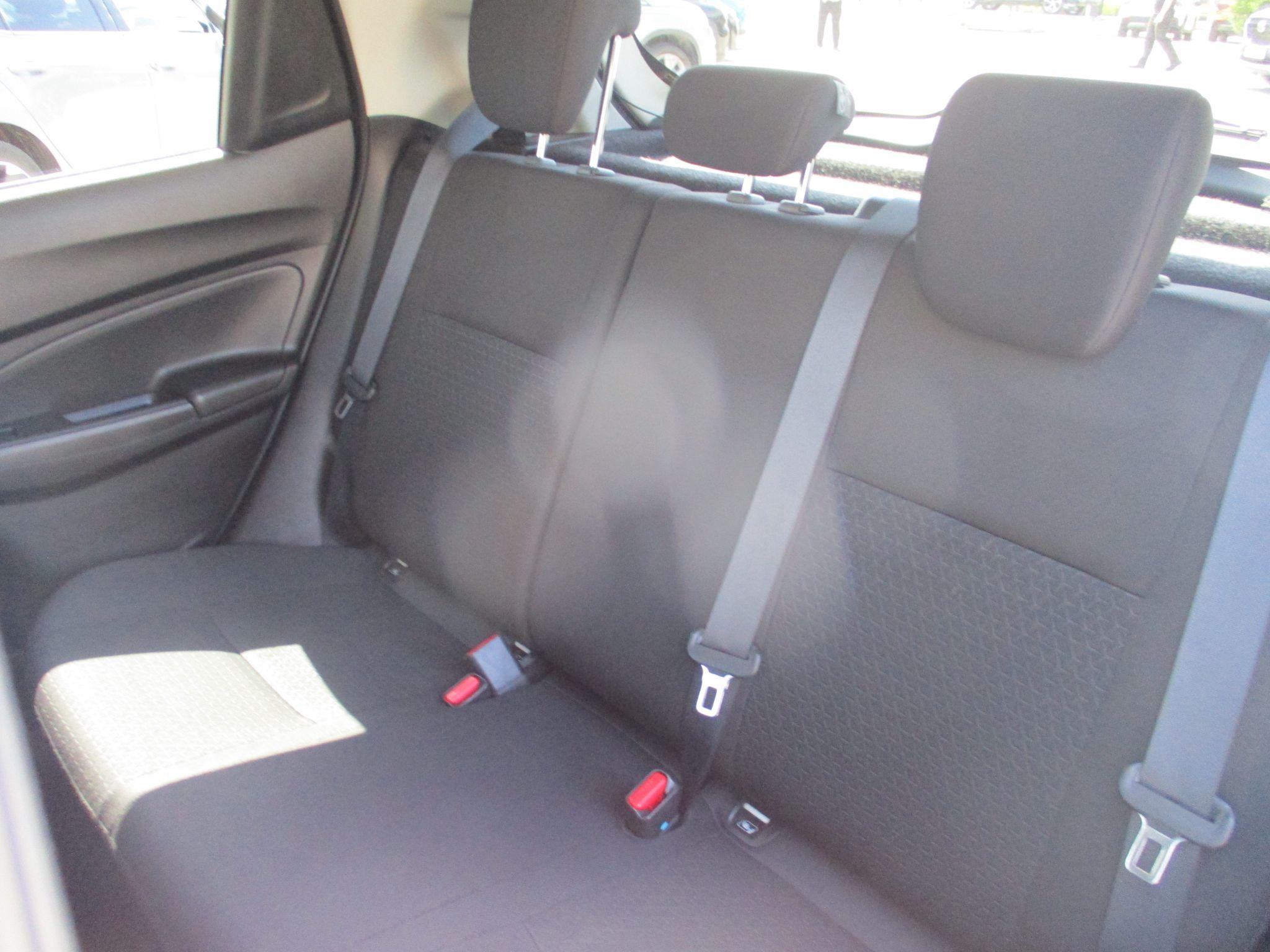 Suzuki Swift Image 15