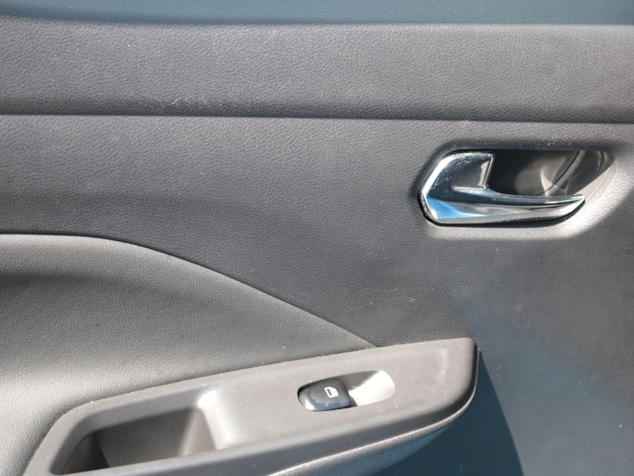 Nissan MICRA Image 22