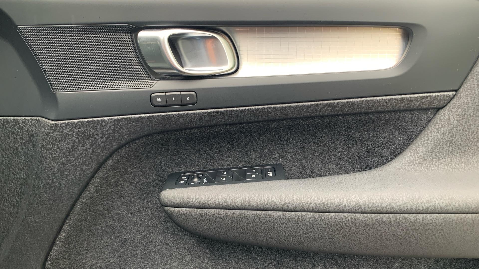 Volvo XC40 Image 29