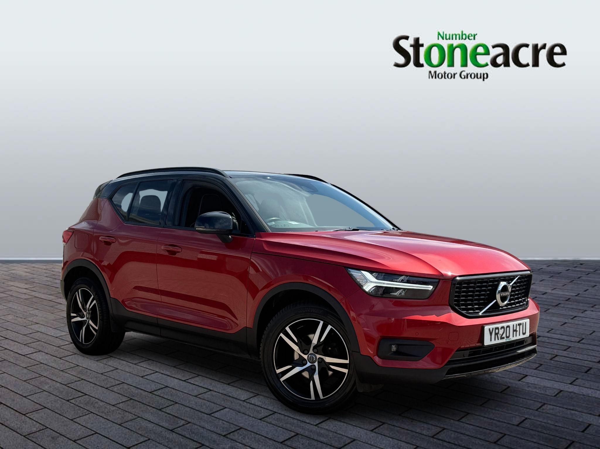 Volvo XC40 Image 1