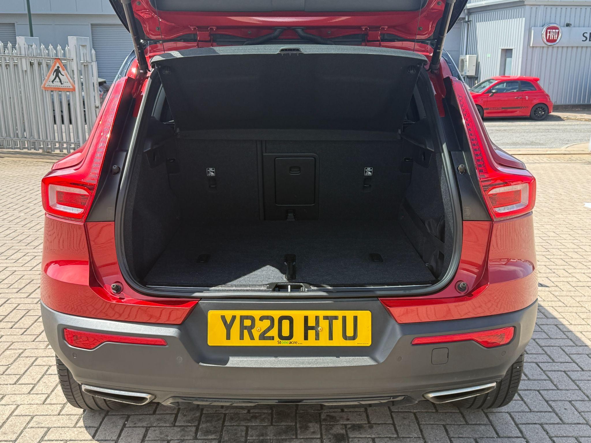 Volvo XC40 Image 10