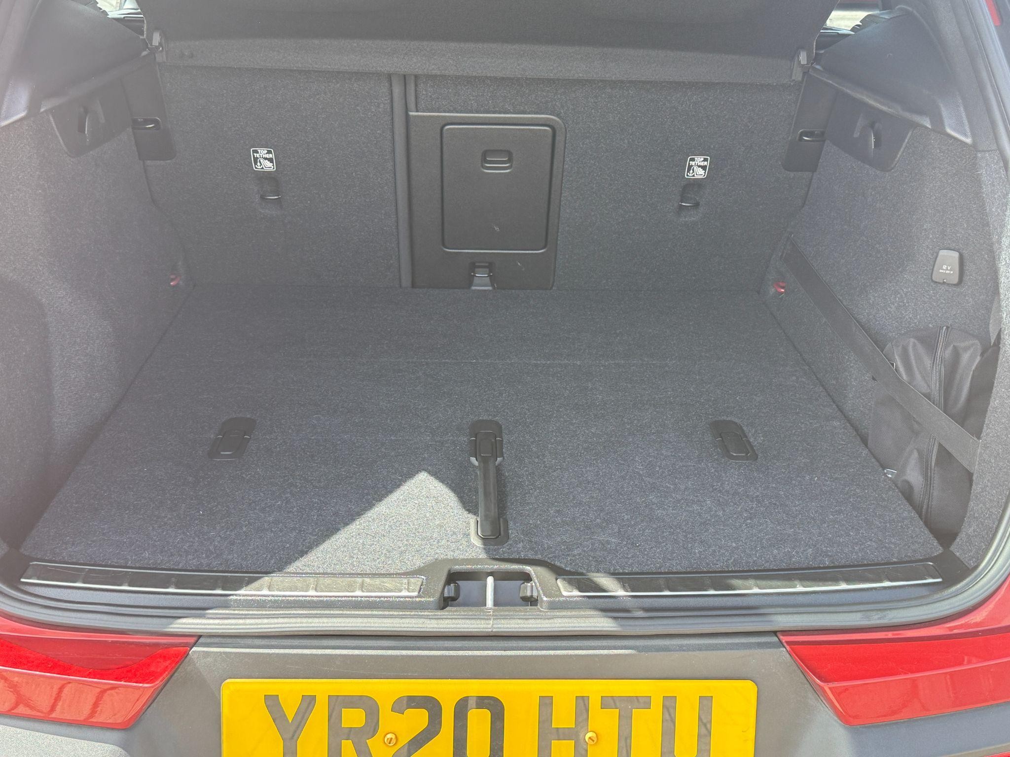 Volvo XC40 Image 11