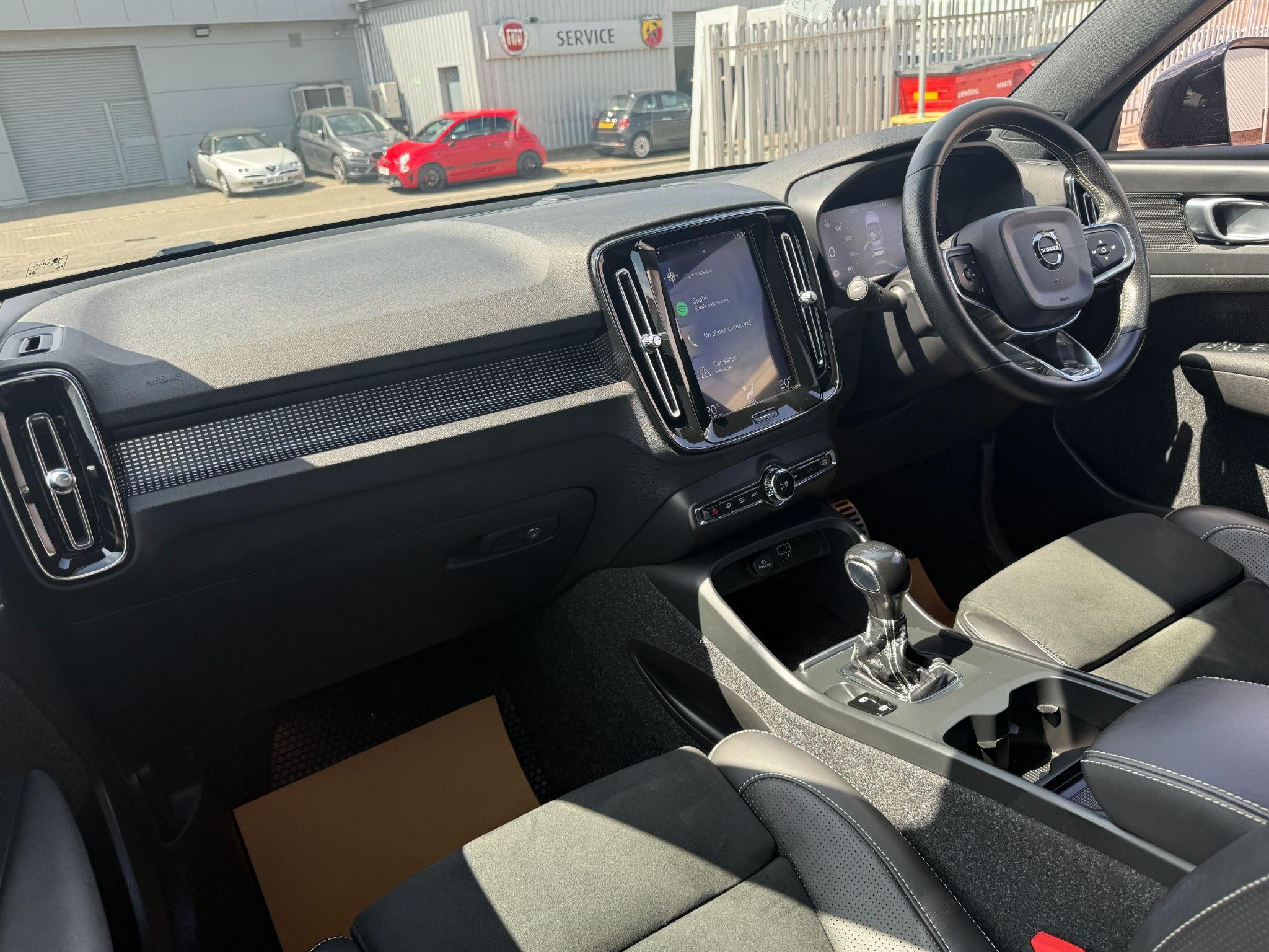Volvo XC40 Image 16