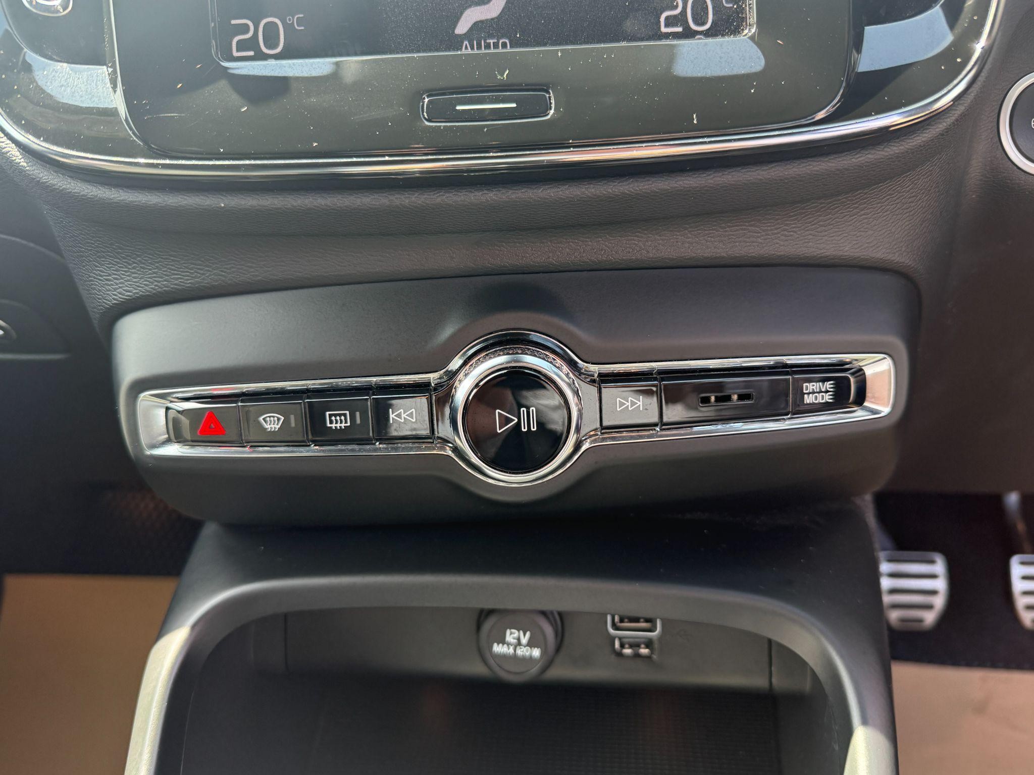 Volvo XC40 Image 28