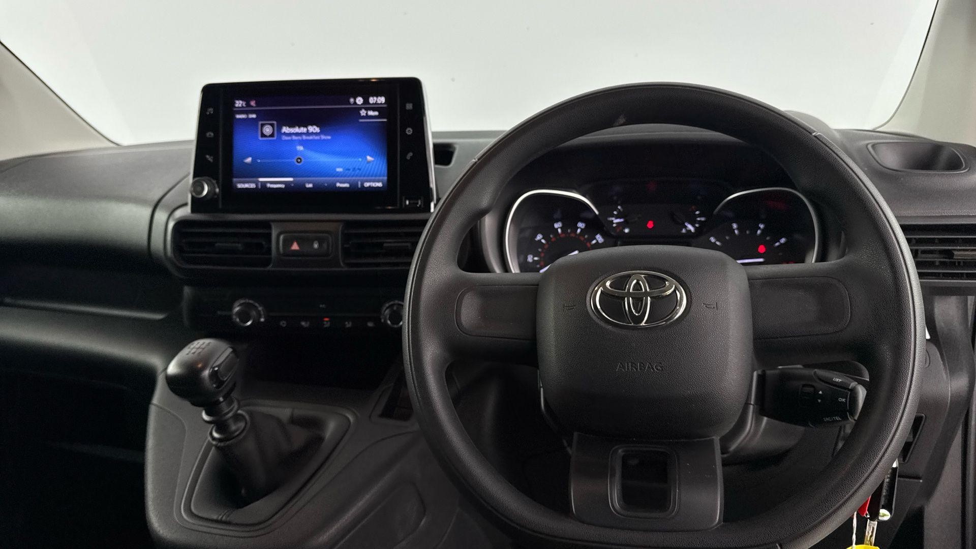 Toyota Proace City Image 14