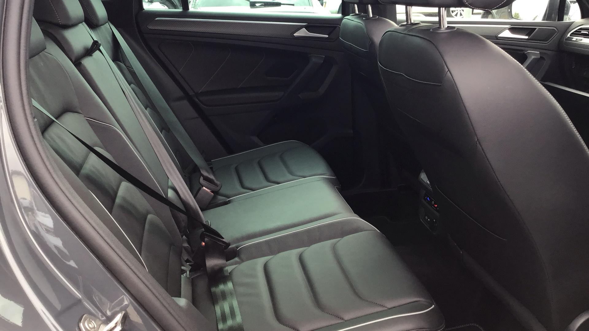 Volkswagen Tiguan Image 30