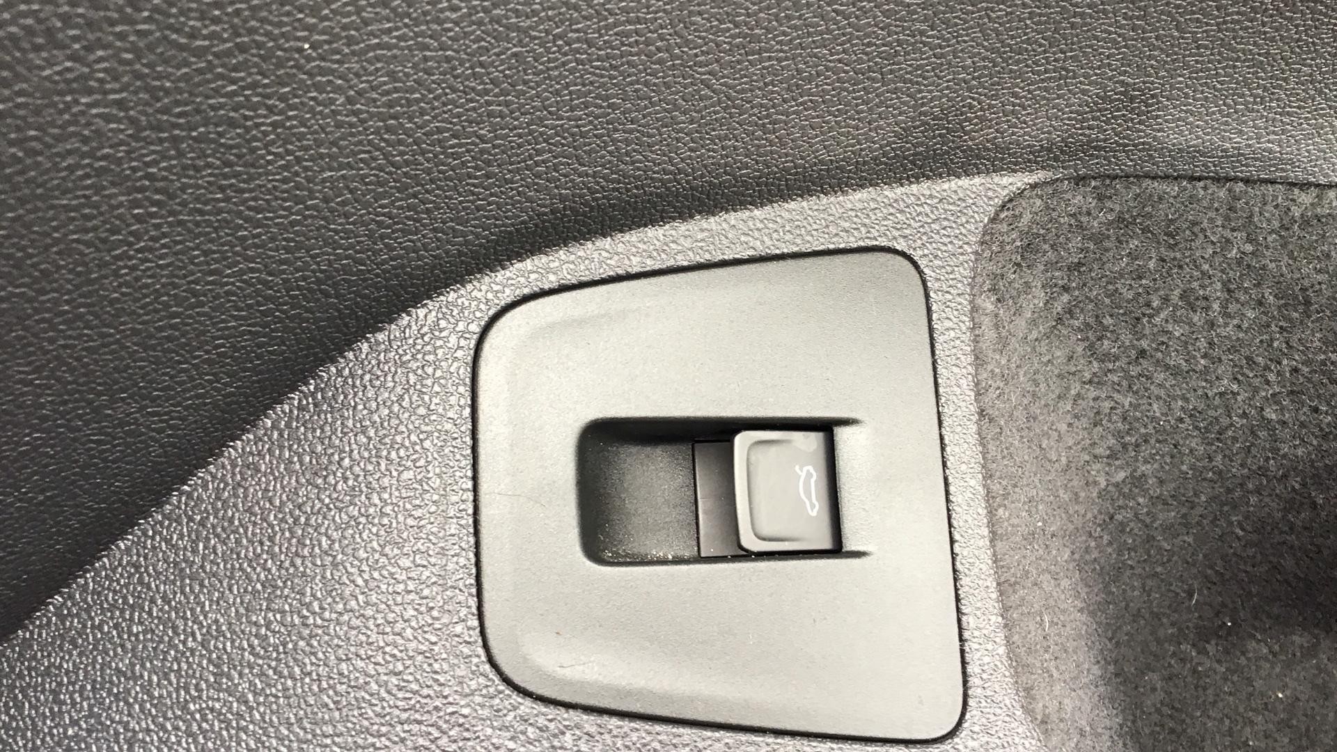 Volkswagen Tiguan Image 40