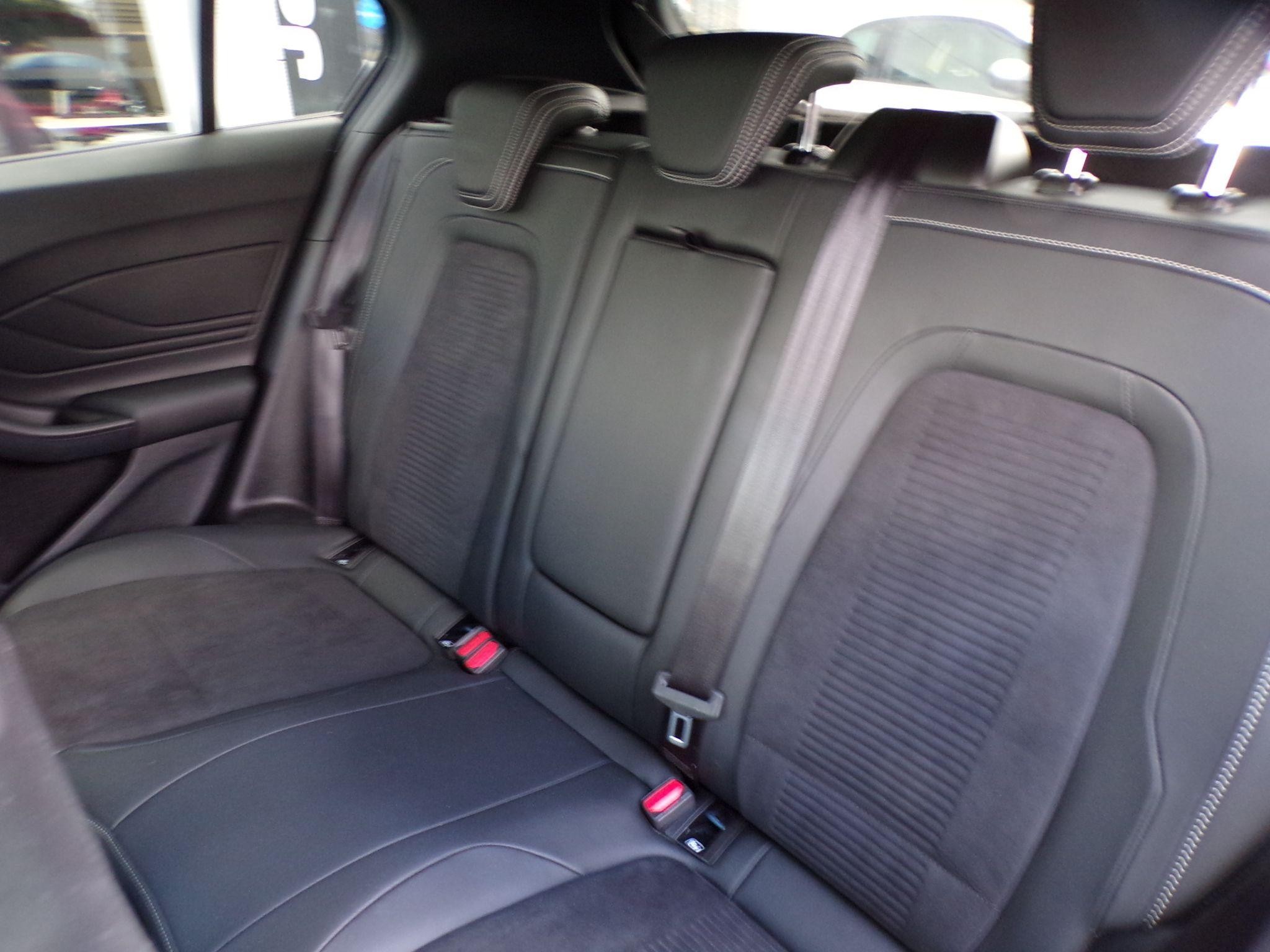 Ford Focus Image 16