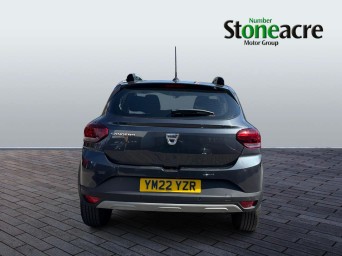 Dacia Sandero Stepway 1.0 TCe Comfort 5dr YM22YZR Image 3