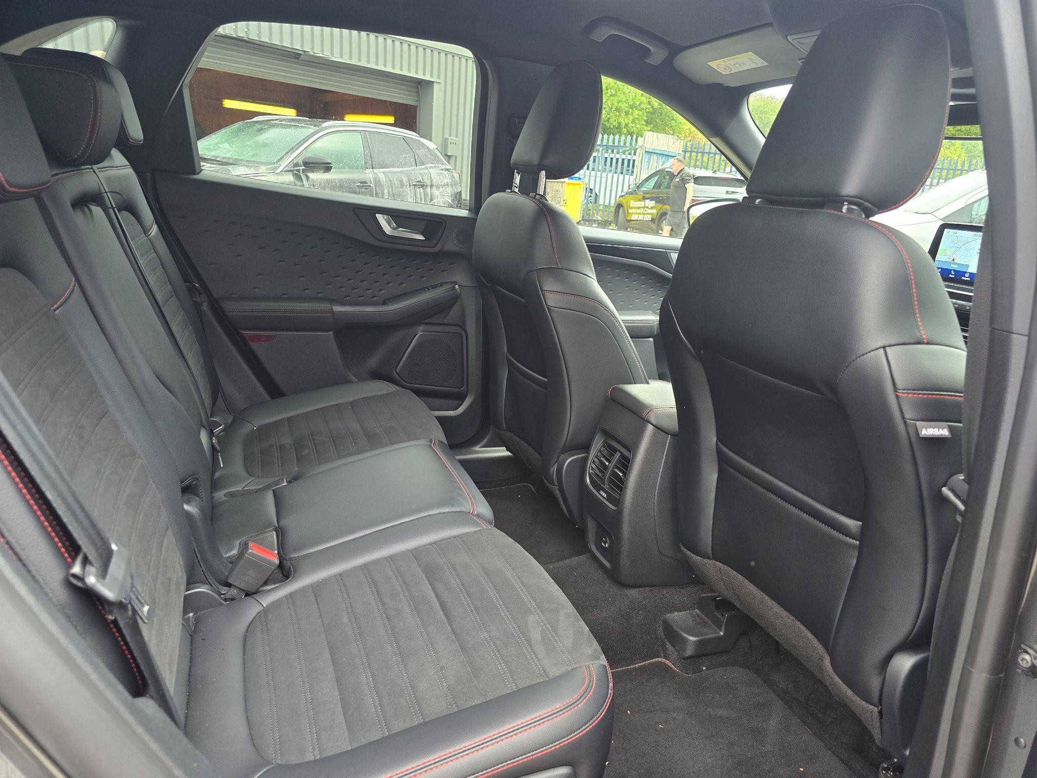 Ford Kuga Image 16