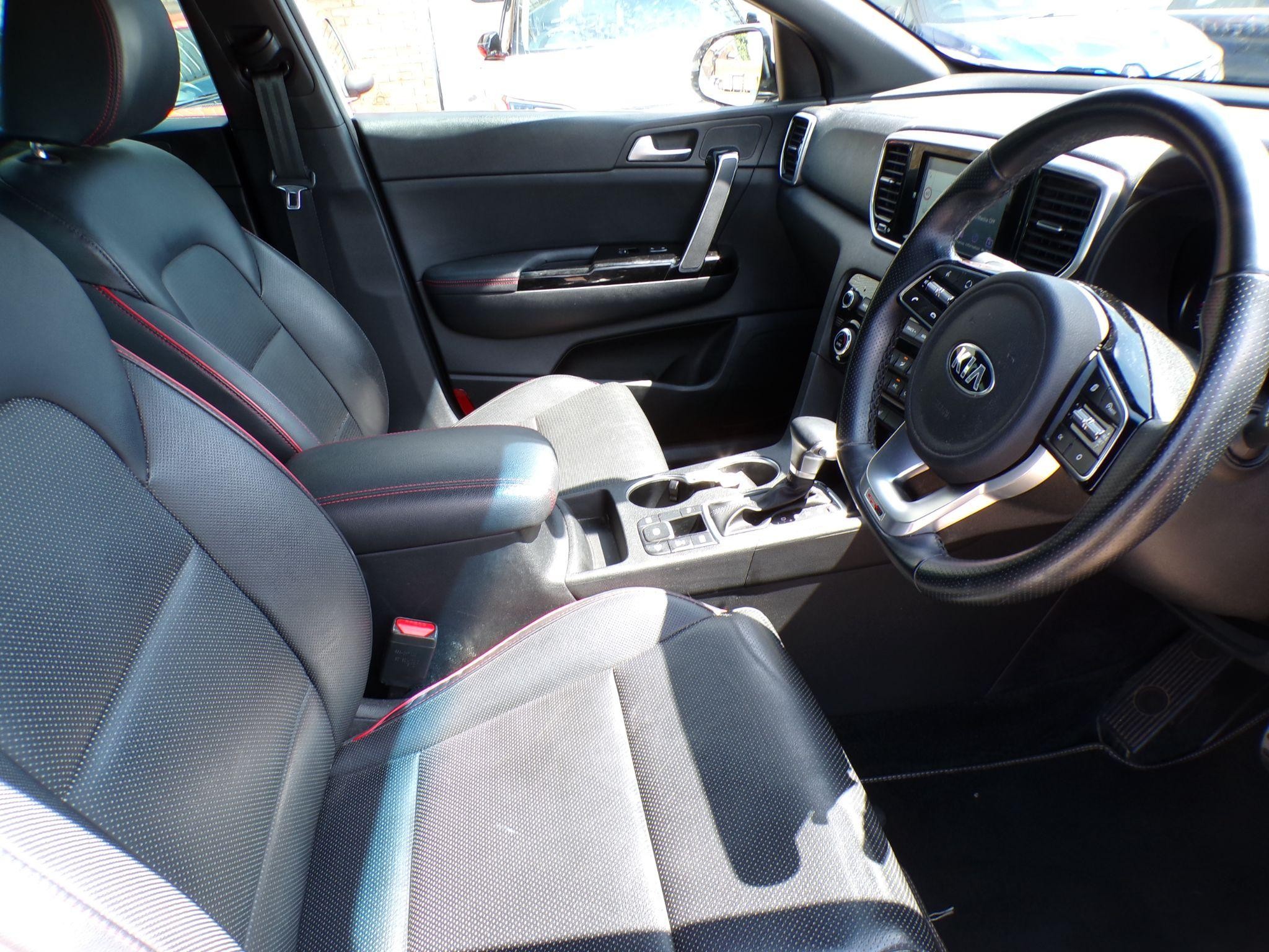 Kia Sportage Image 11