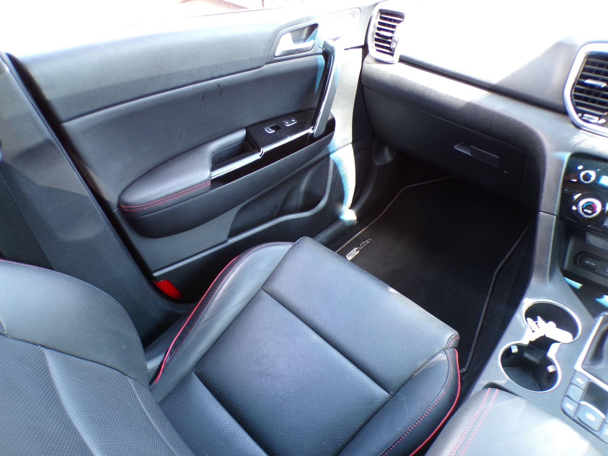 Kia Sportage Image 17