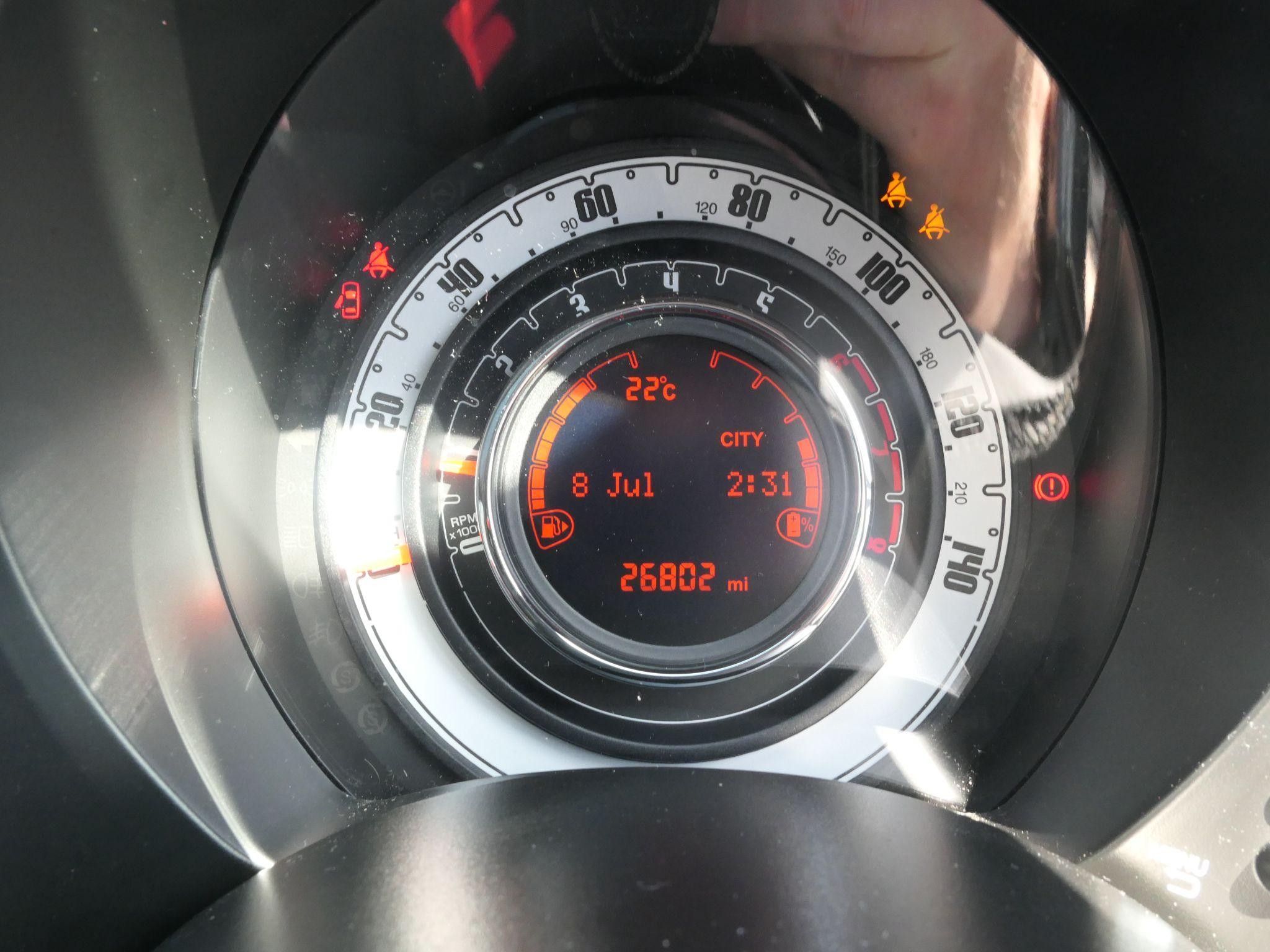 Fiat 500 Hybrid Image 16