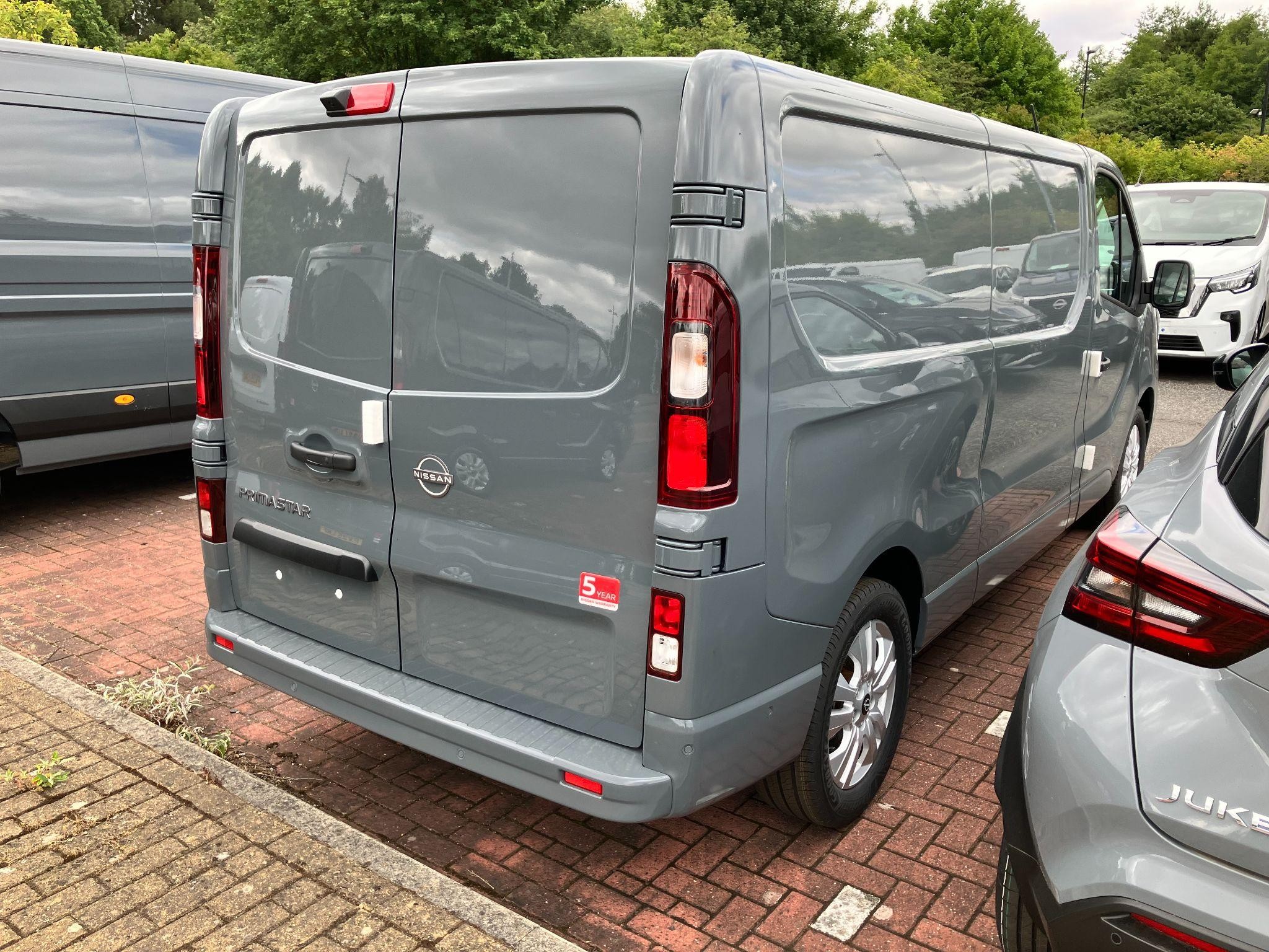 Nissan Primastar Image 4