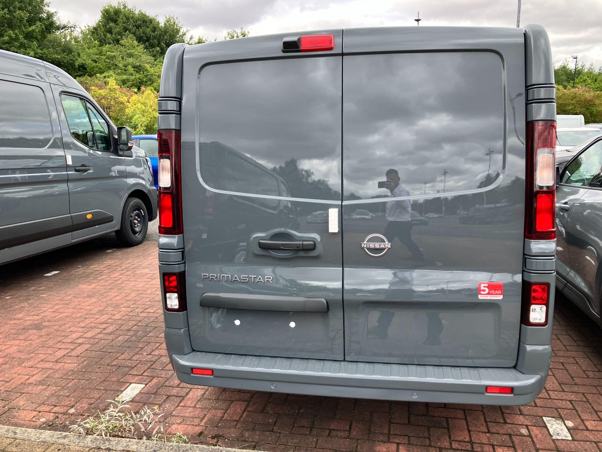 Nissan Primastar Image 5