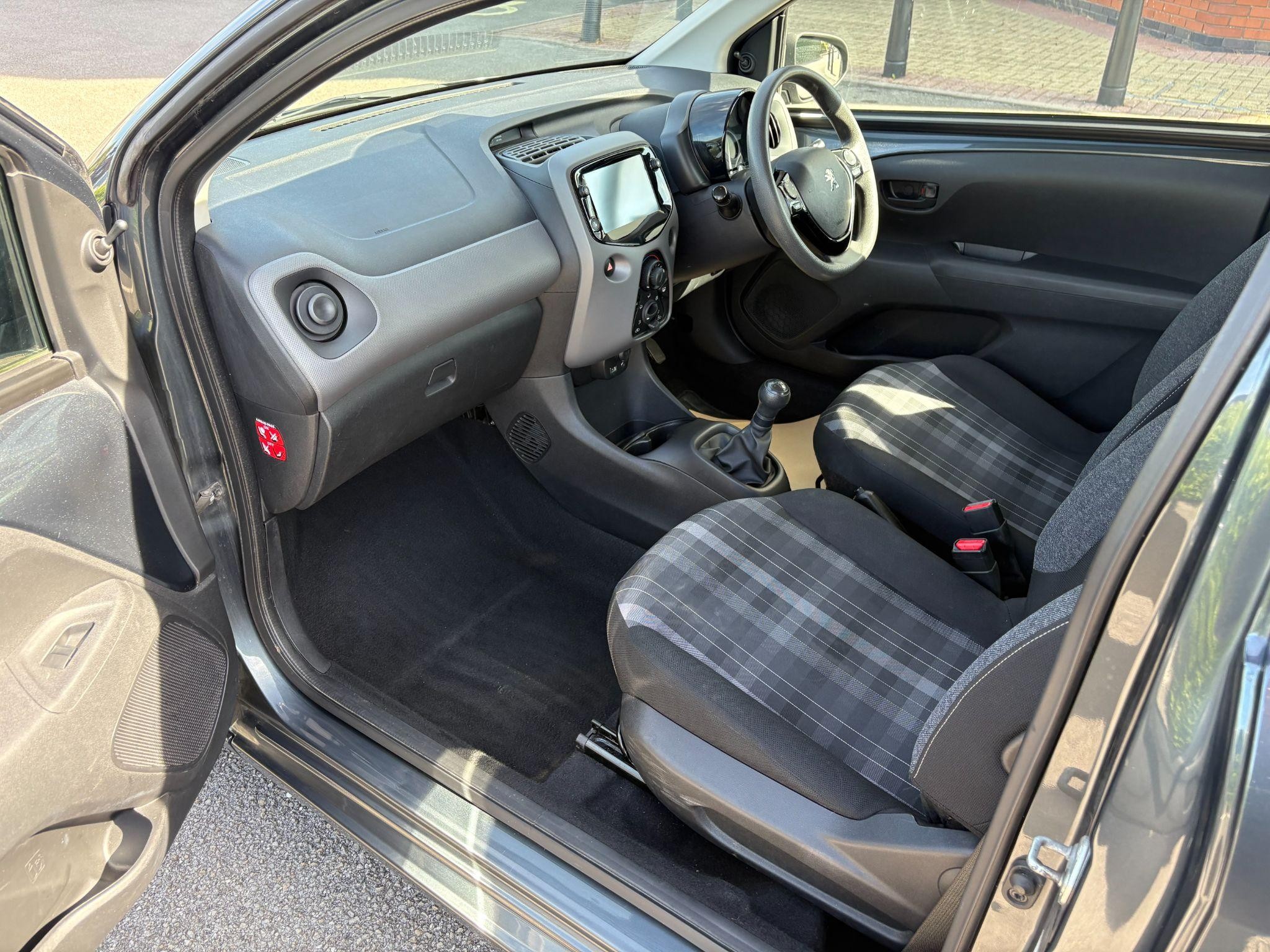 Peugeot 108 Image 12
