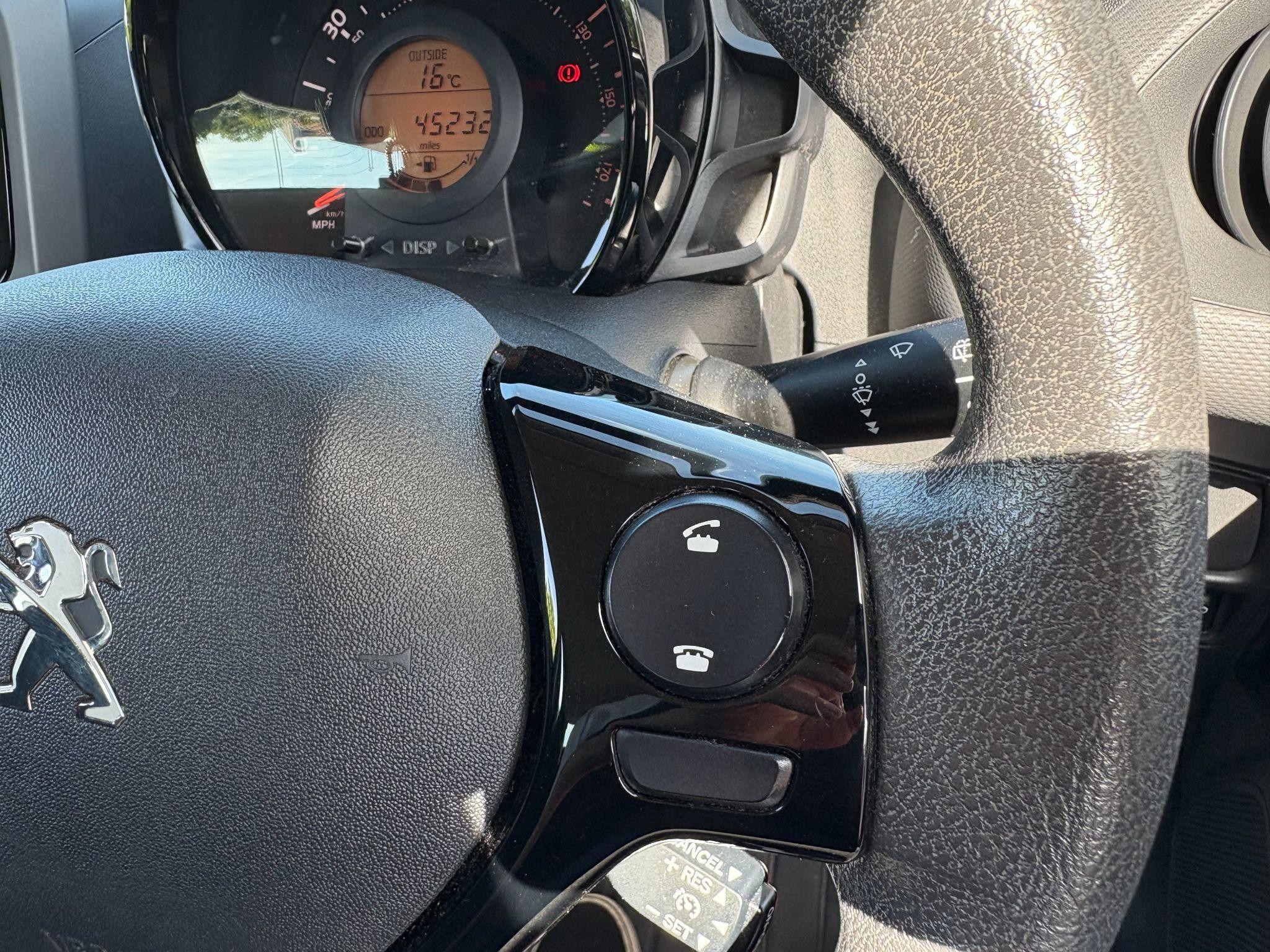 Peugeot 108 Image 18