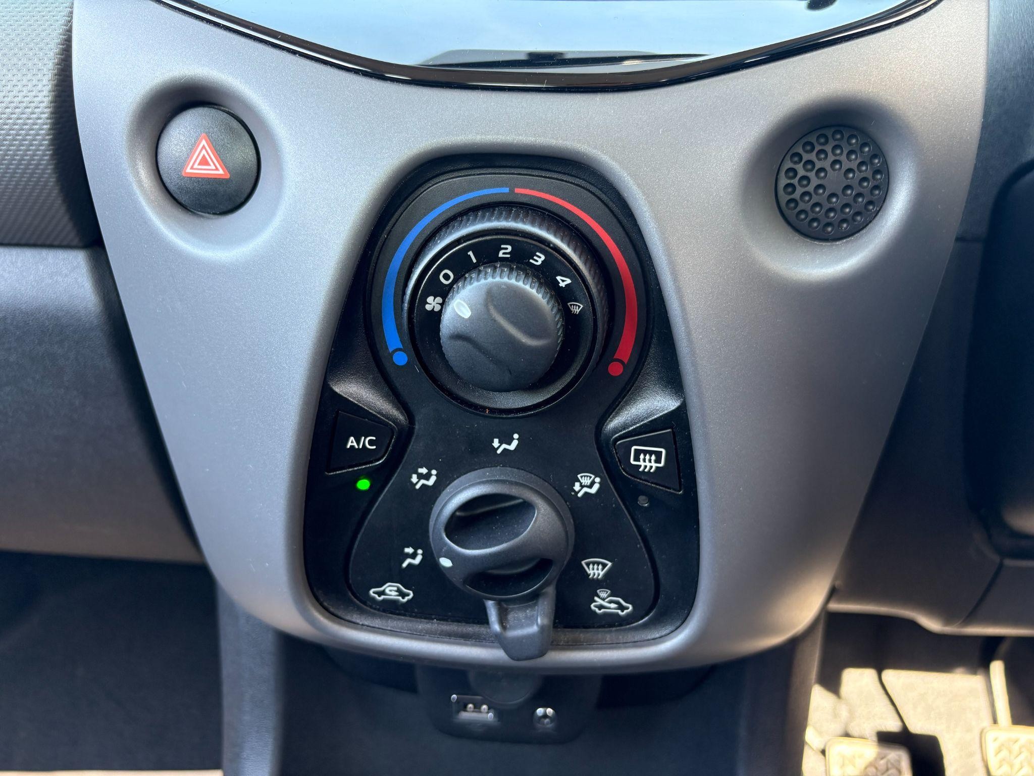 Peugeot 108 Image 29