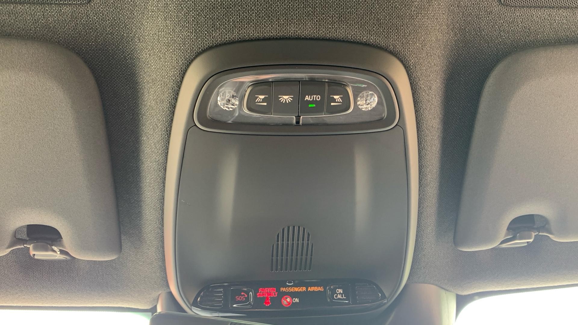Volvo XC40 Image 28