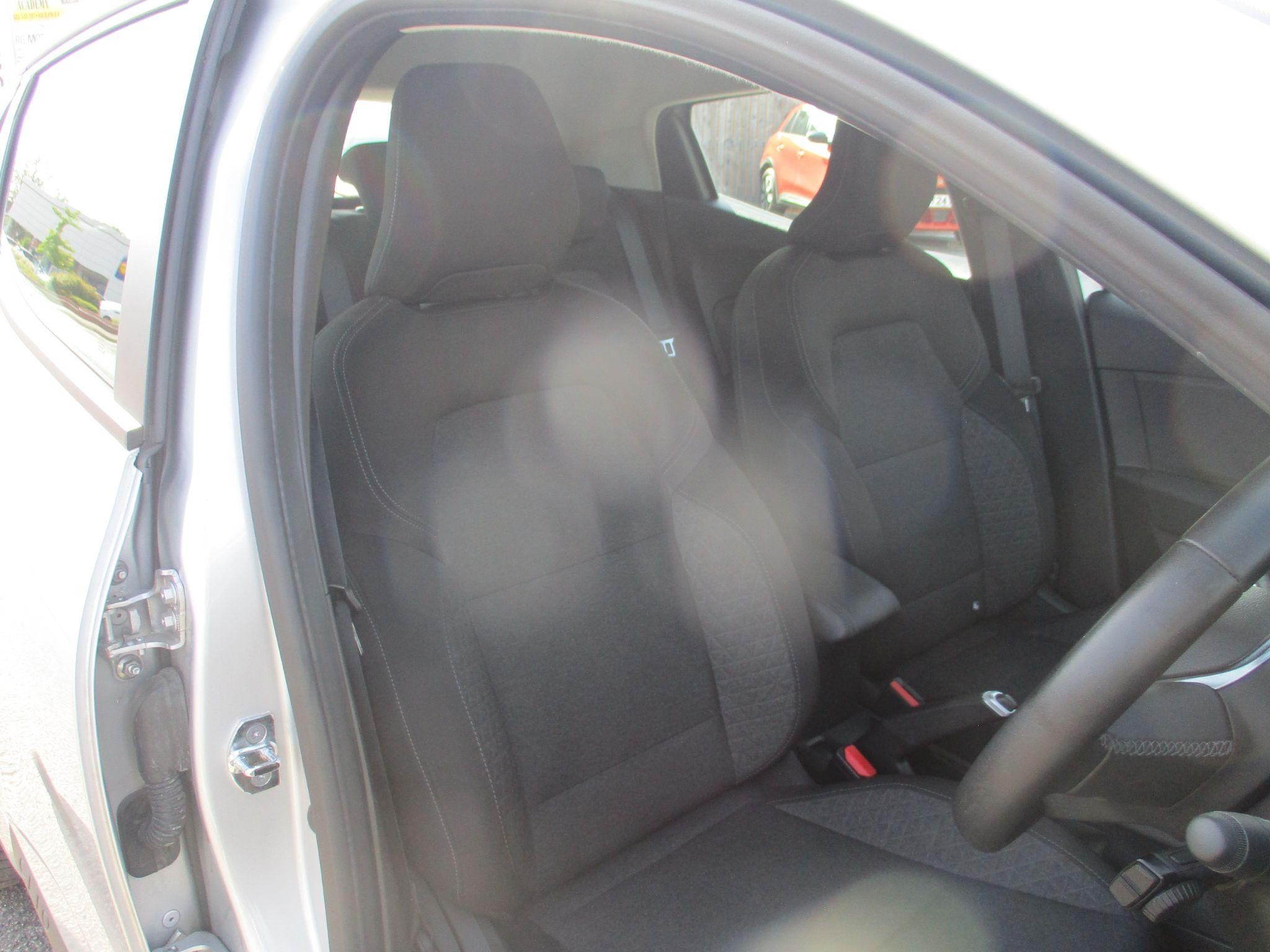 Renault Clio Image 11