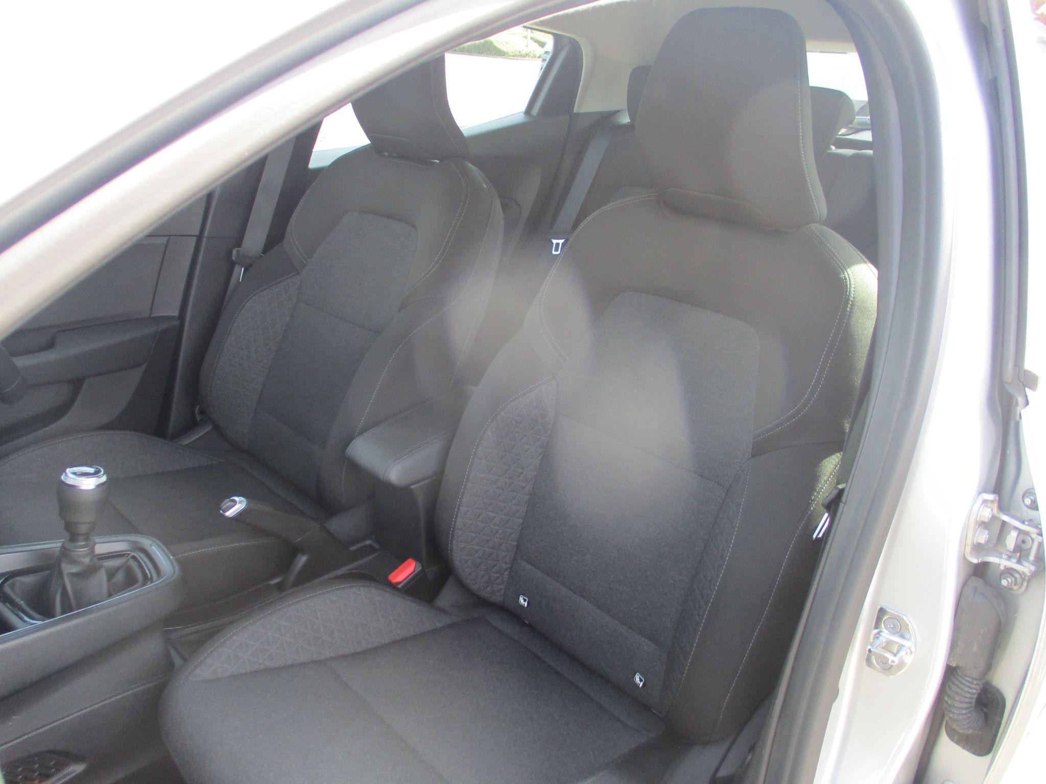 Renault Clio Image 18