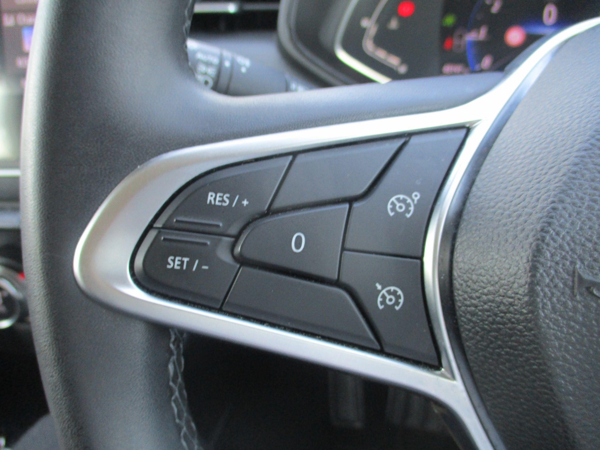 Renault Clio Image 24