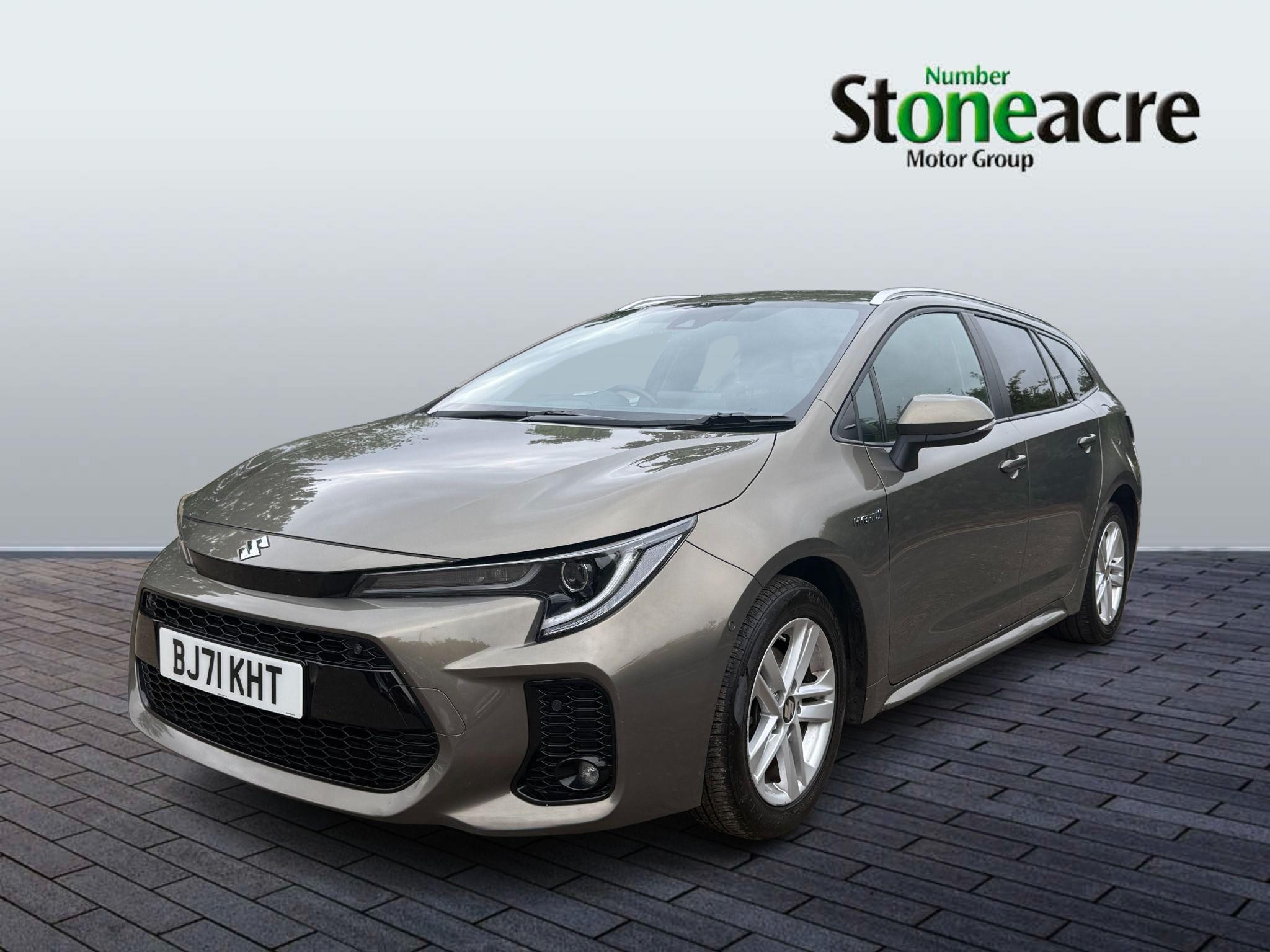 Suzuki Swace Image 2