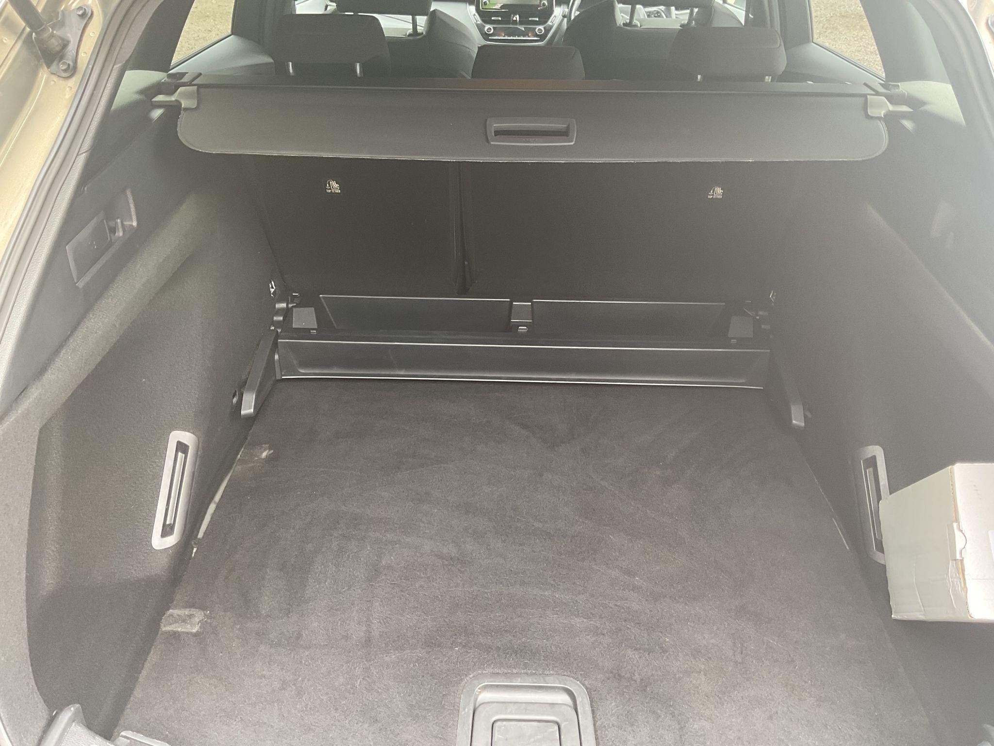 Suzuki Swace Image 10