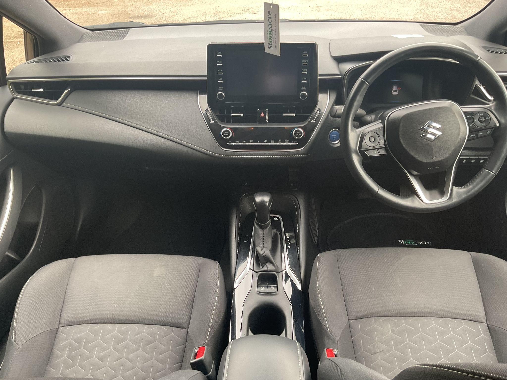 Suzuki Swace Image 11