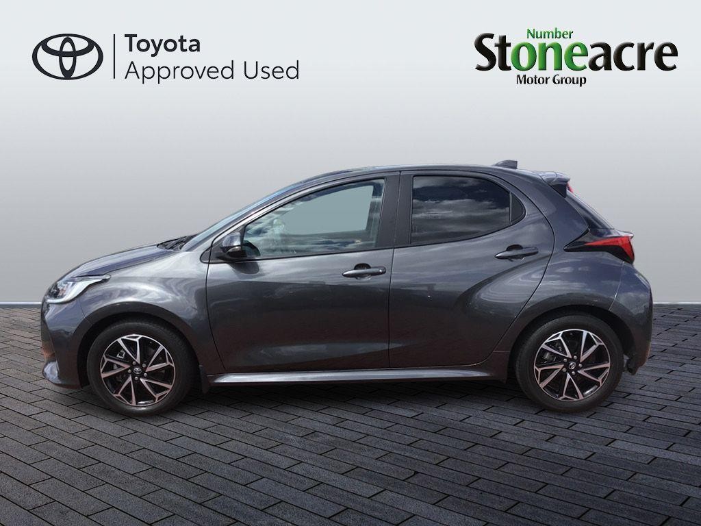 Toyota Yaris Image 8