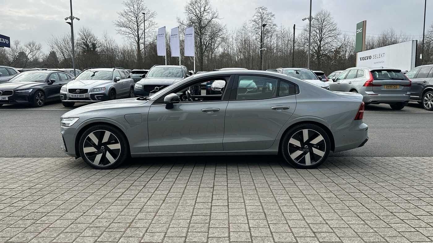 Volvo S60 Image 8