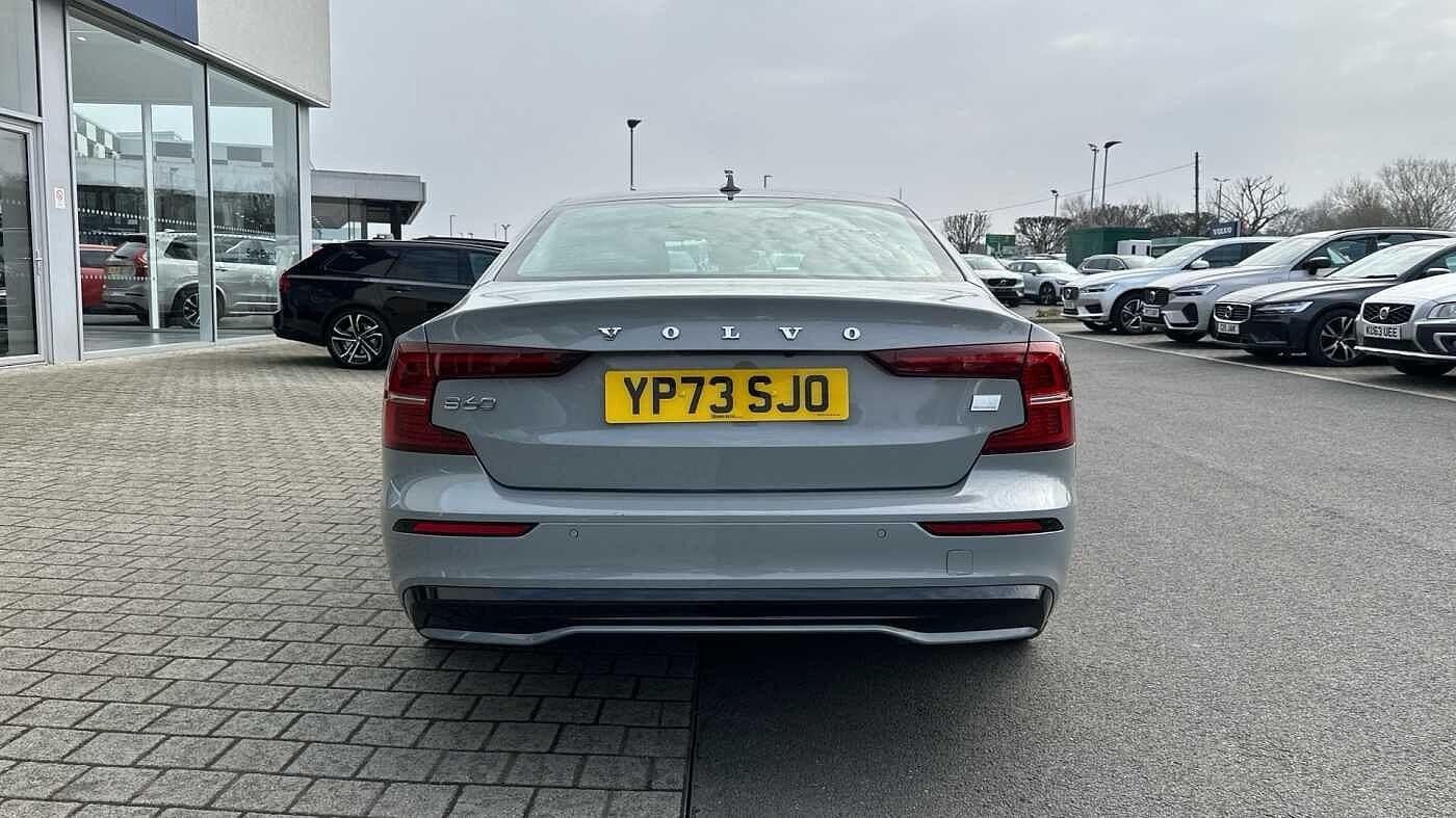 Volvo S60 Image 13